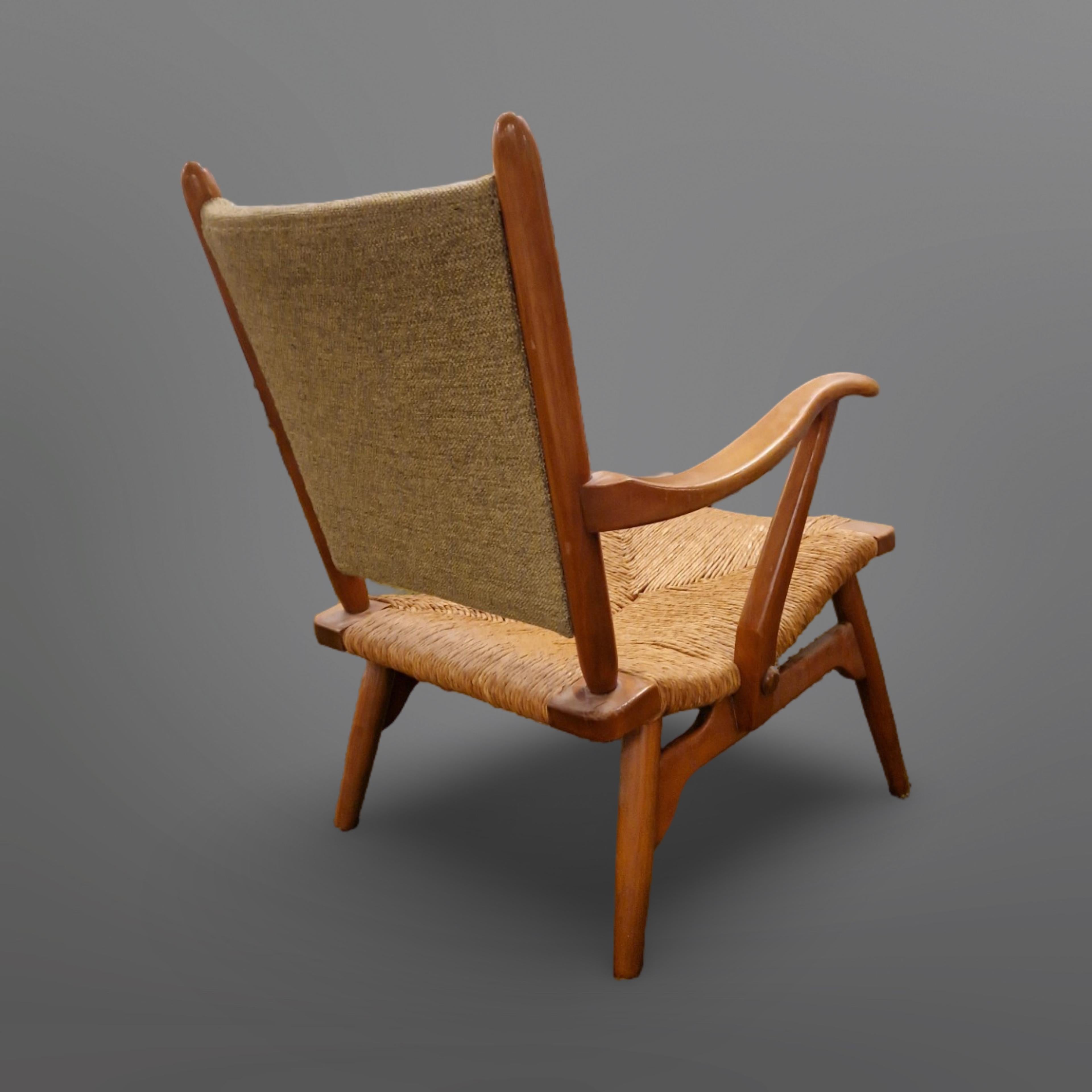 Mid century wood and rush lounge chair by de Ster Gelderland, Netherlands 1950s In Good Condition In ECHT, NL