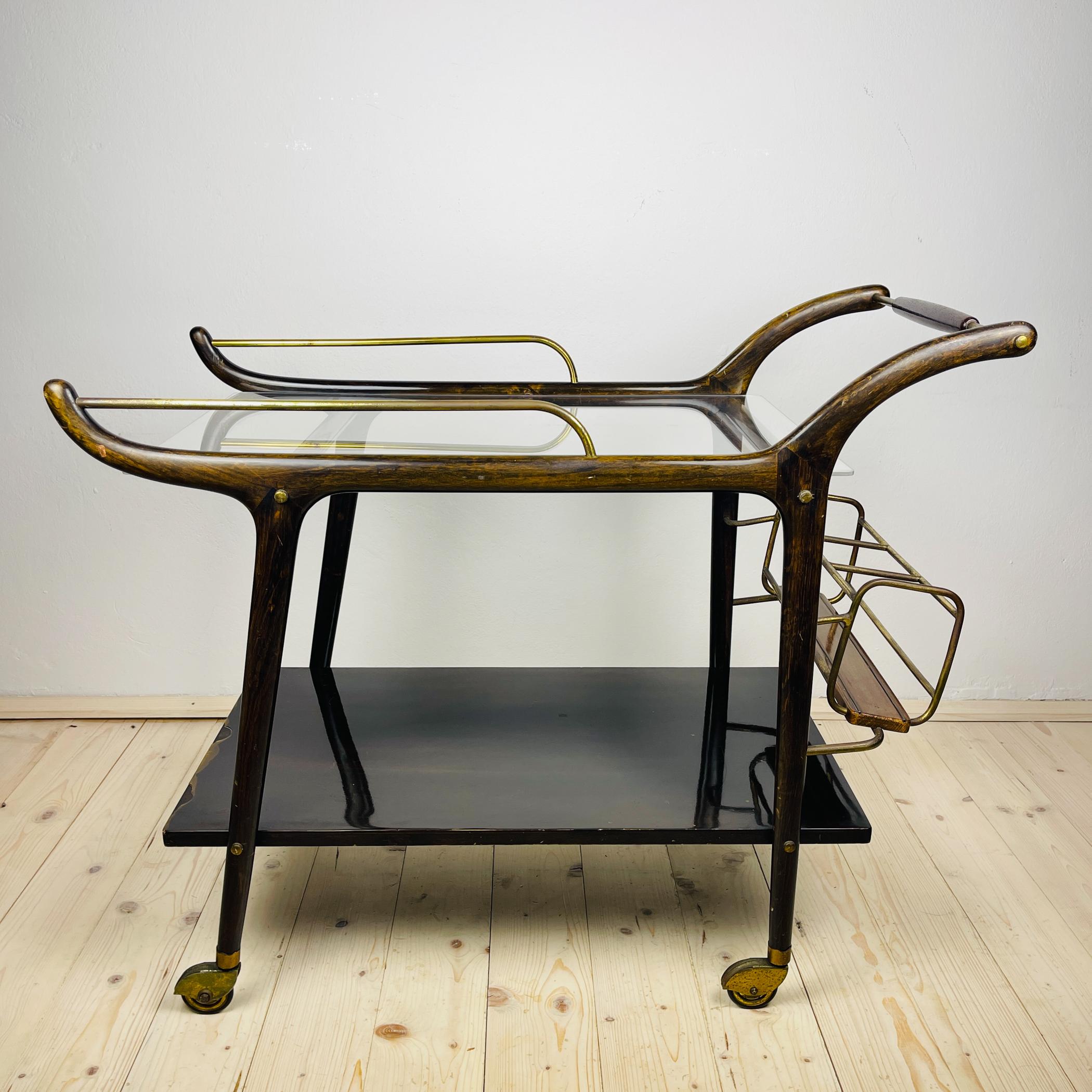 Laiton Chariot de bar en bois du milieu du siècle, Italie, années 1950 en vente