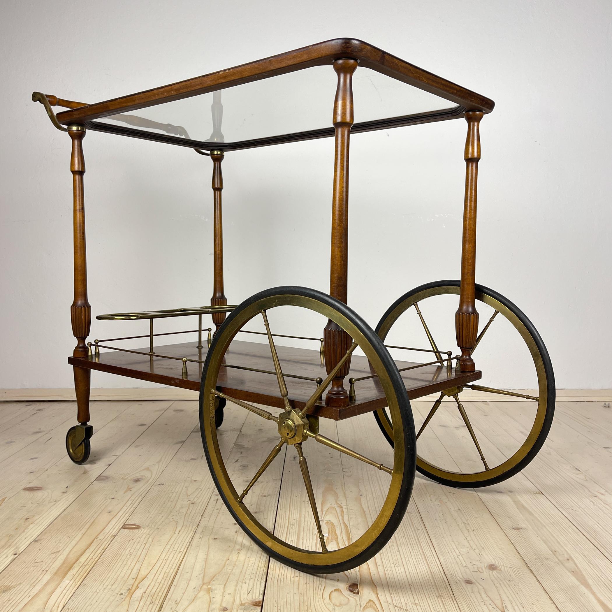 Barwagen aus Holz aus der Mitte des Jahrhunderts, Italien, 1970er Jahre (Messing) im Angebot
