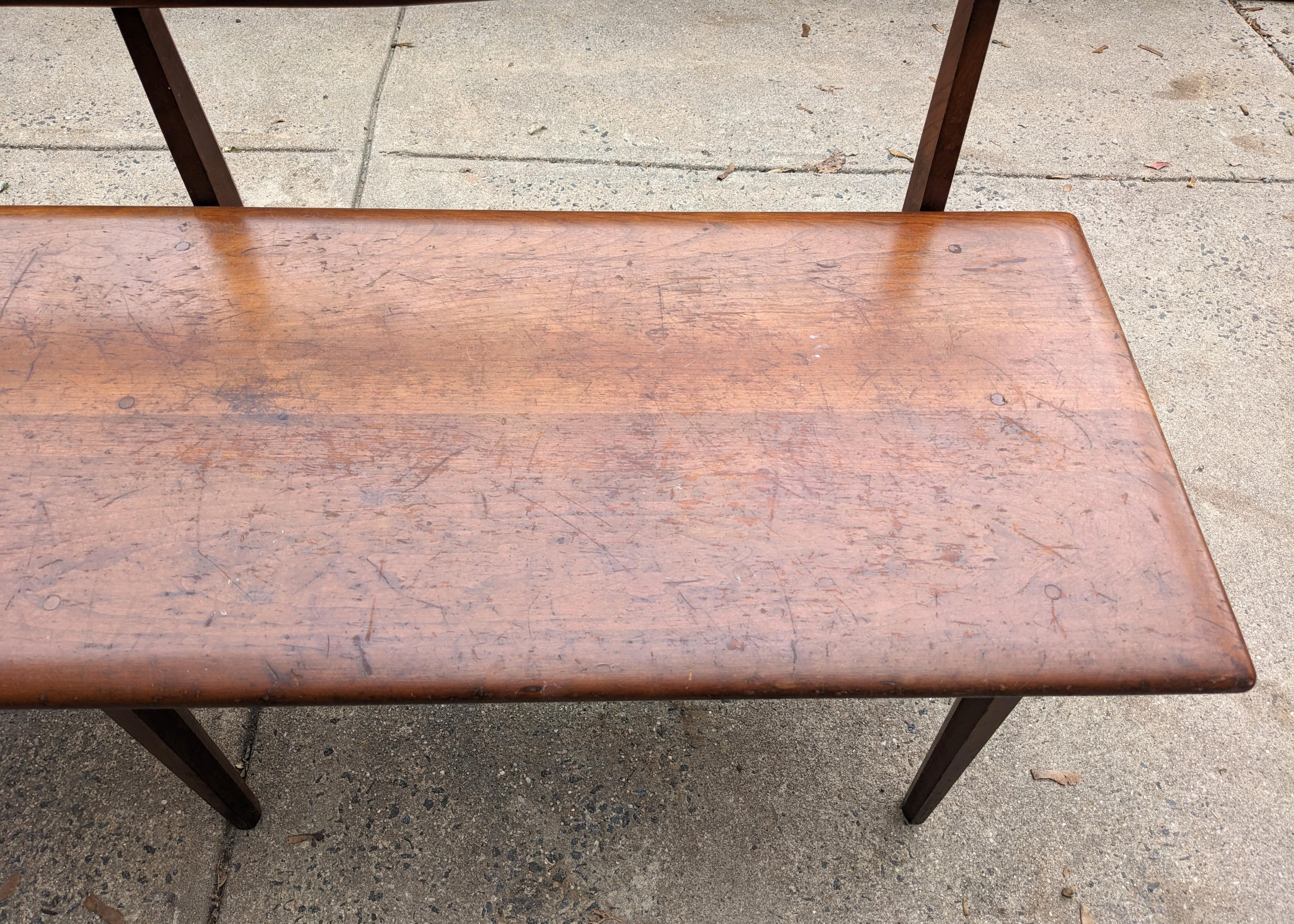 Mid Century Wood Bench, Winchendon Furniture Co. In Good Condition For Sale In Riverdale, NY