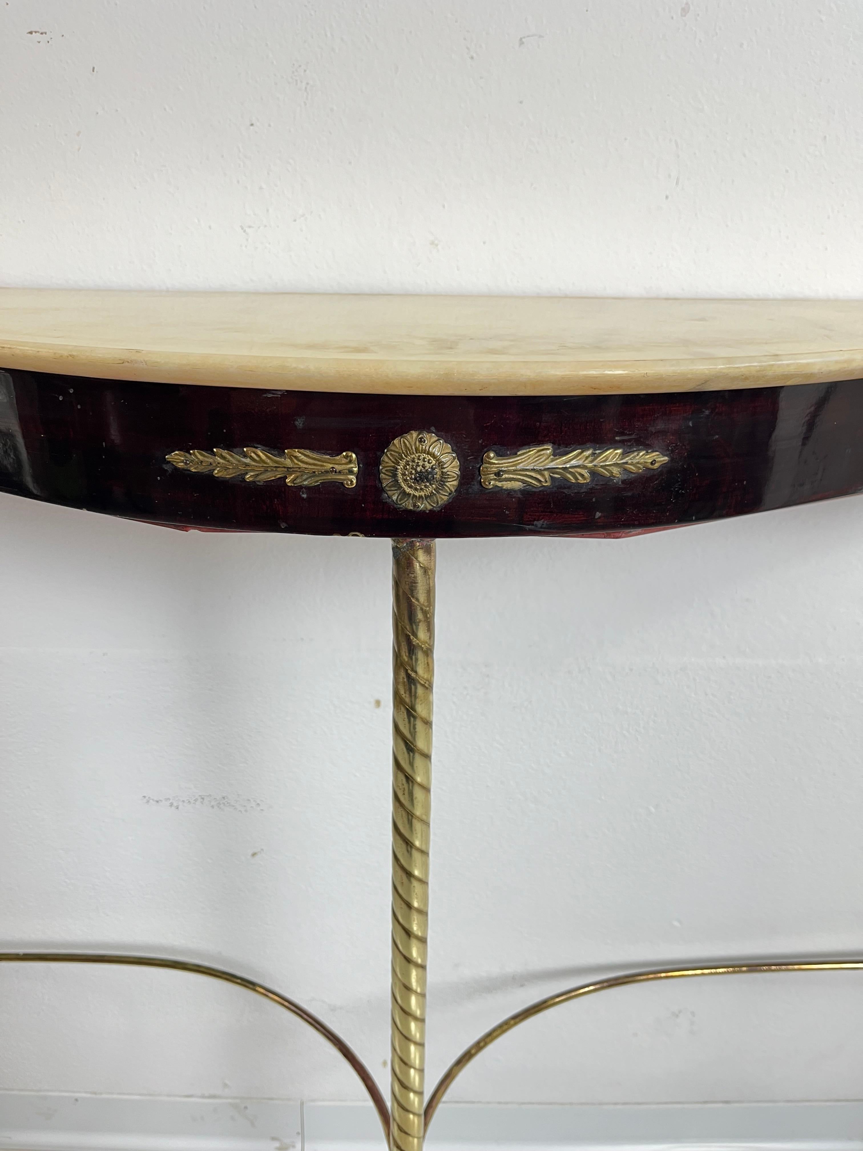Mid-Century Wood Brass And Marble Top Console Attributed To Paolo Buffa 1950s In Good Condition For Sale In Palermo, IT