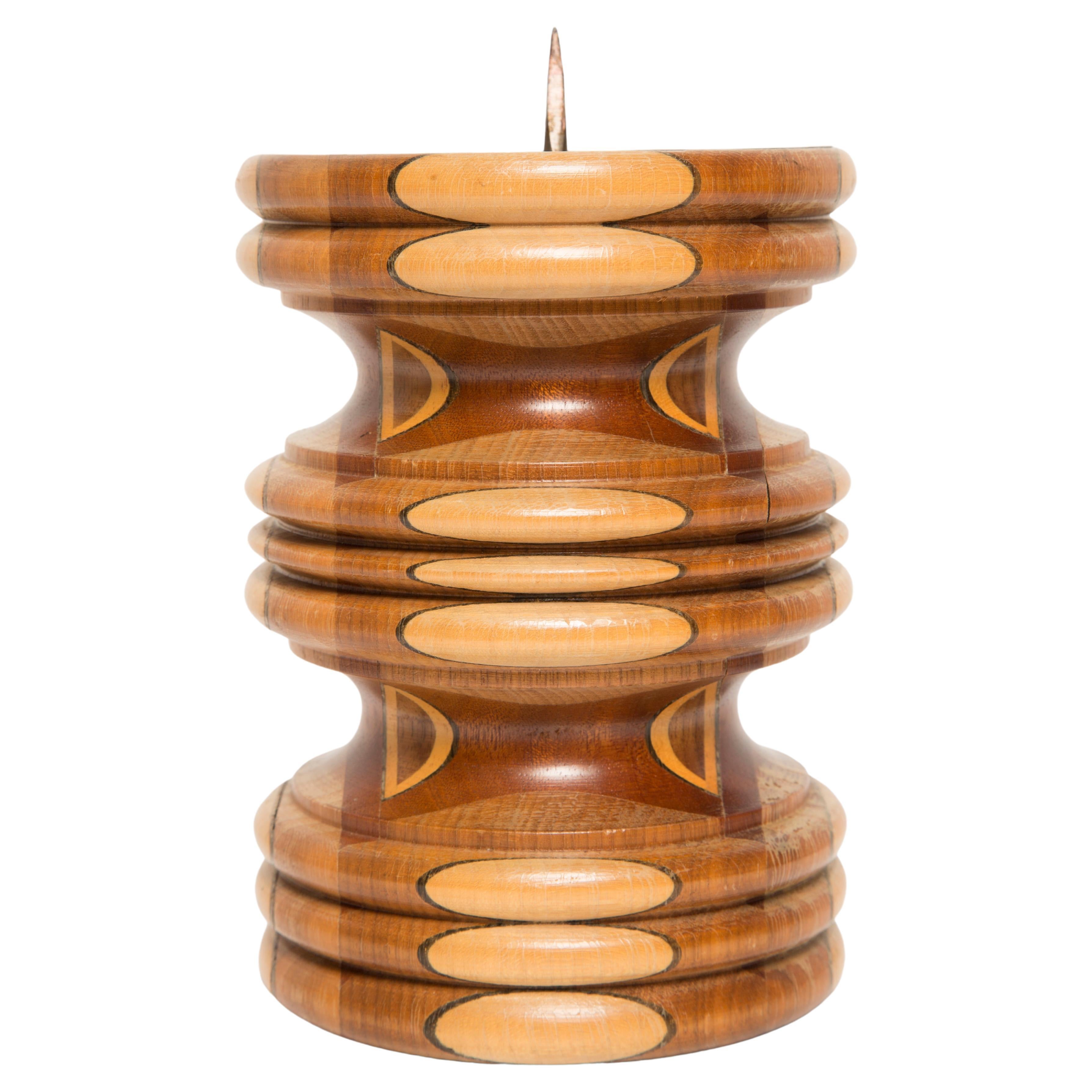 Candelero de madera marrón de mediados de siglo, Francia, años 60