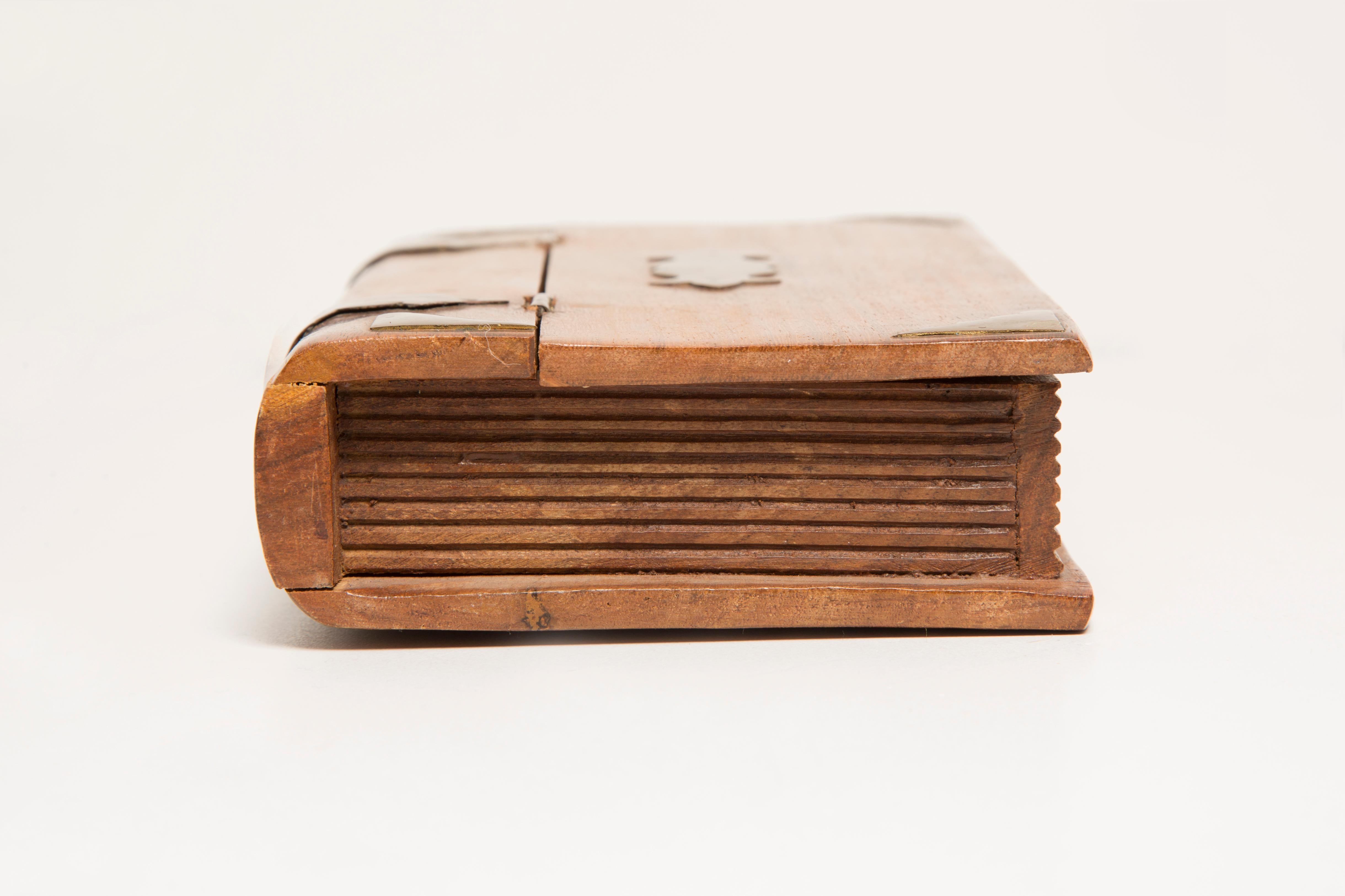 Midcentury Wood Casket, Cigarette Case, or Jewelry Box, Italy, 1960s In Good Condition For Sale In 05-080 Hornowek, PL