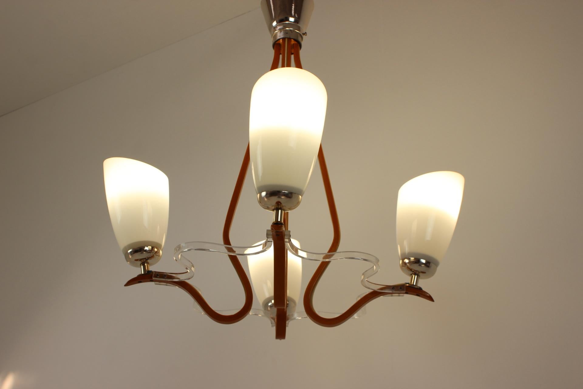 Mid-Century Wood Chandelier /Dřevo Humpolec, 1970's For Sale 1