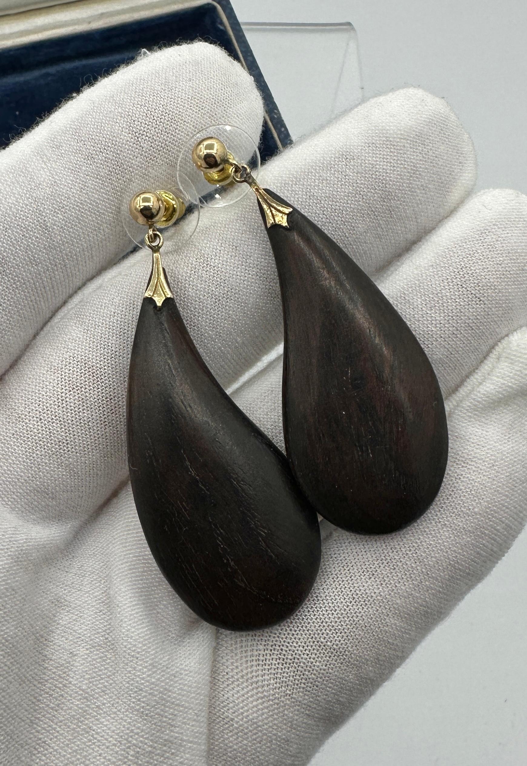 Orecchini in legno di metà secolo, oro 14 carati, 2,25 pollici, moderni, in legno, modernisti e retrò in vendita 1