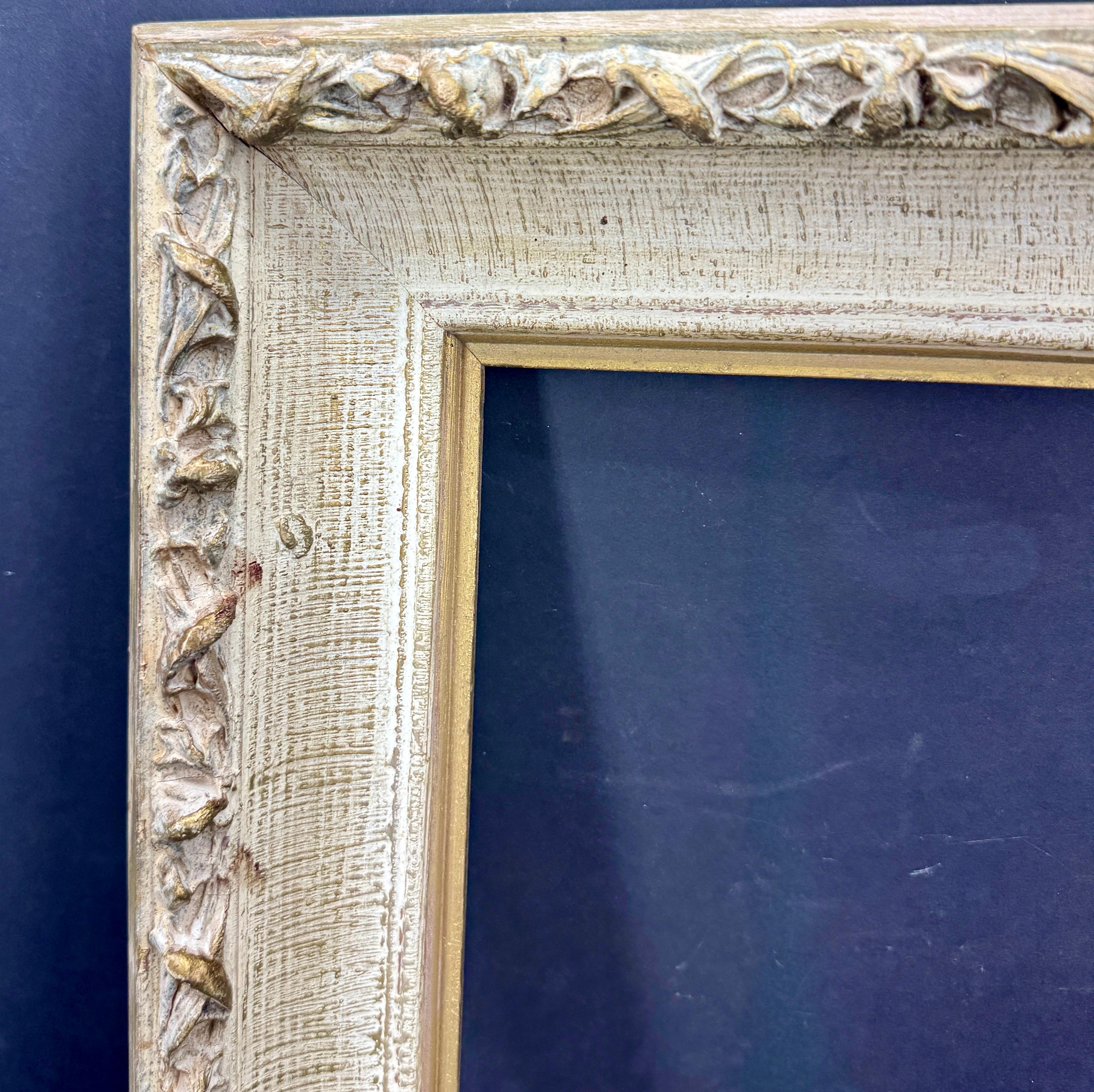 Marco de arte de madera dorada de mediados de siglo Francés
