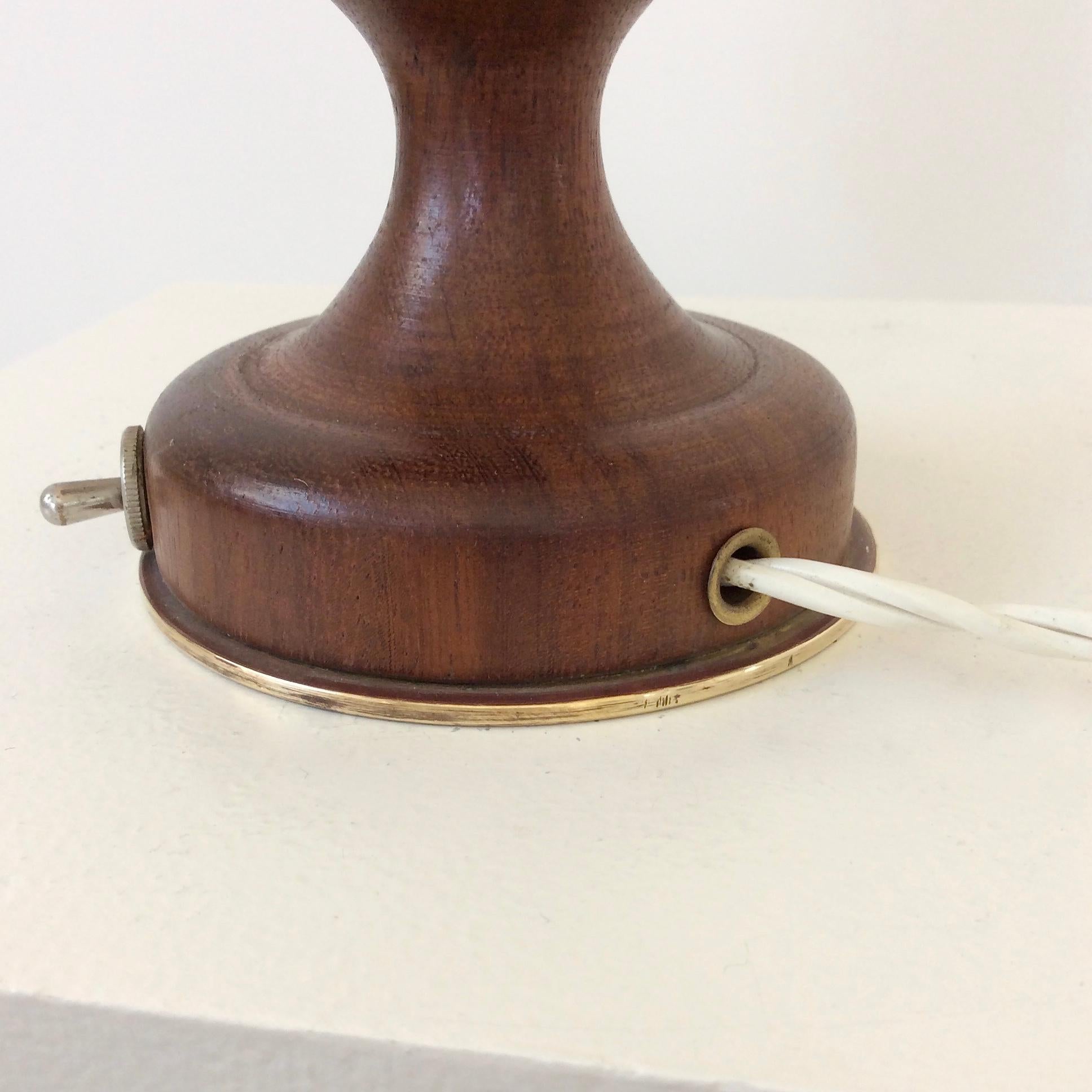 Mid-Century Wood Table Lamp, circa 1970, Italy For Sale 4