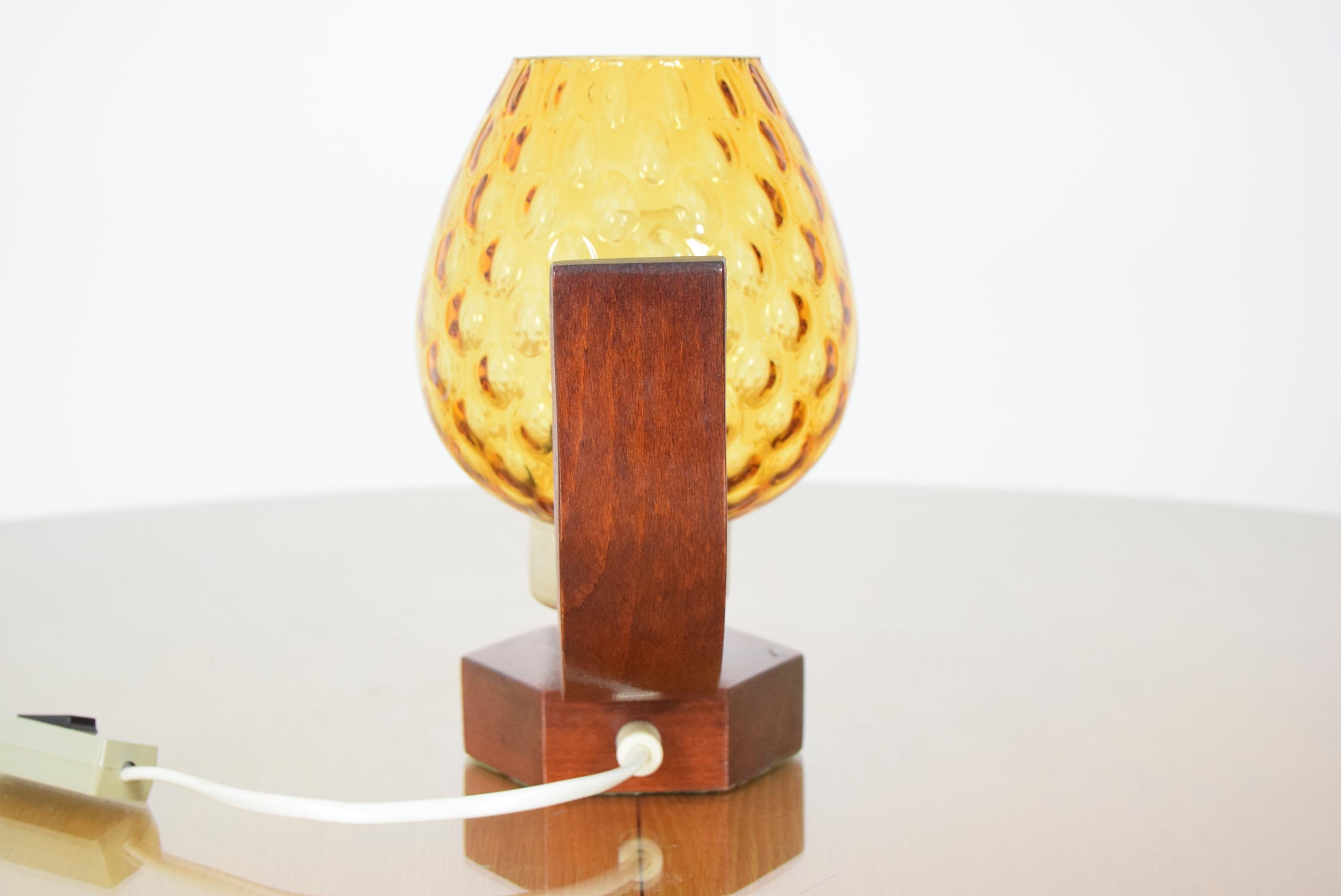 Midcentury Wood Table Lamp/ Drevo Humpolec, 1960s In Good Condition For Sale In Praha, CZ