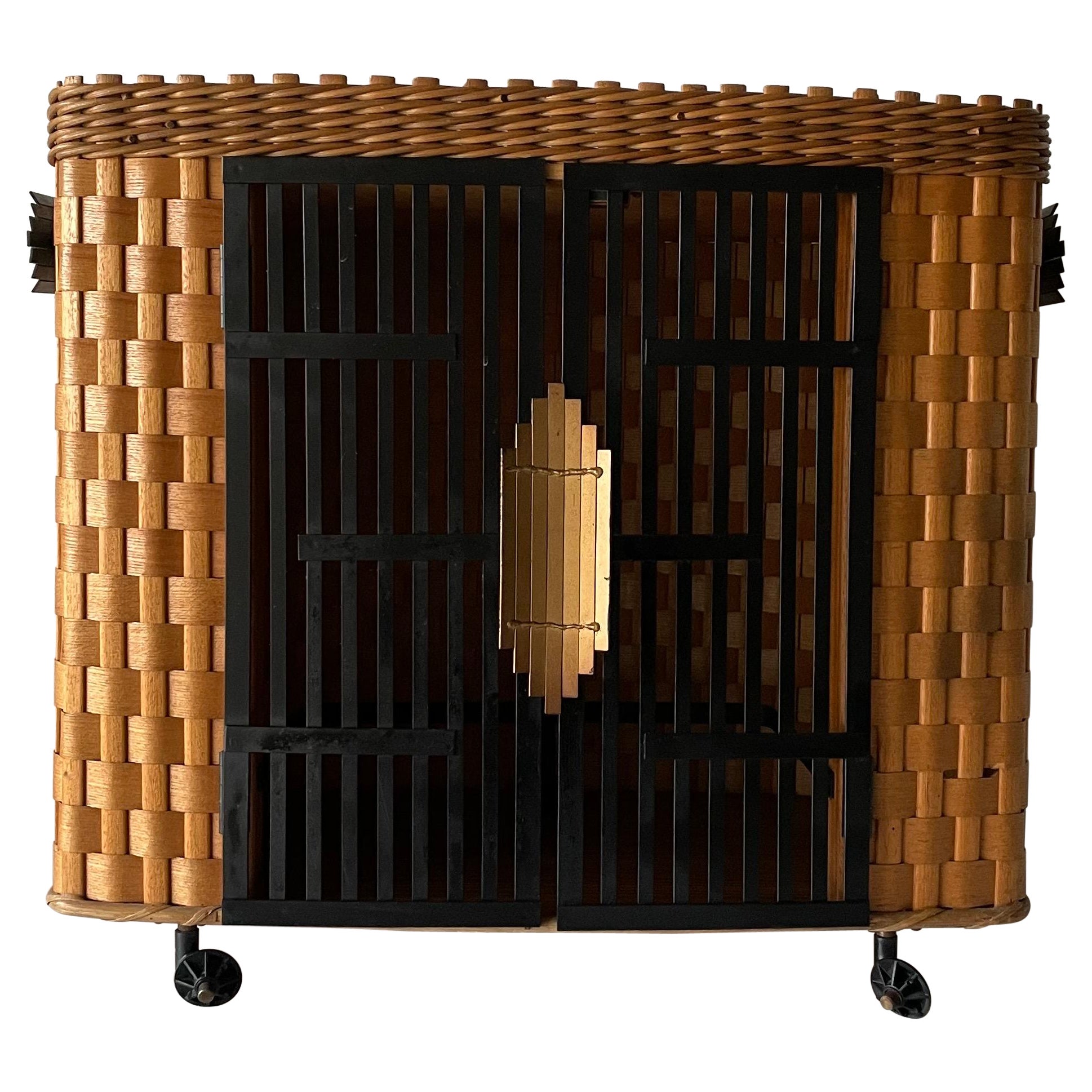 Mid-Century-Bartruhe aus Holz und schwarzem Metall, 1950er Jahre, Deutschland im Angebot