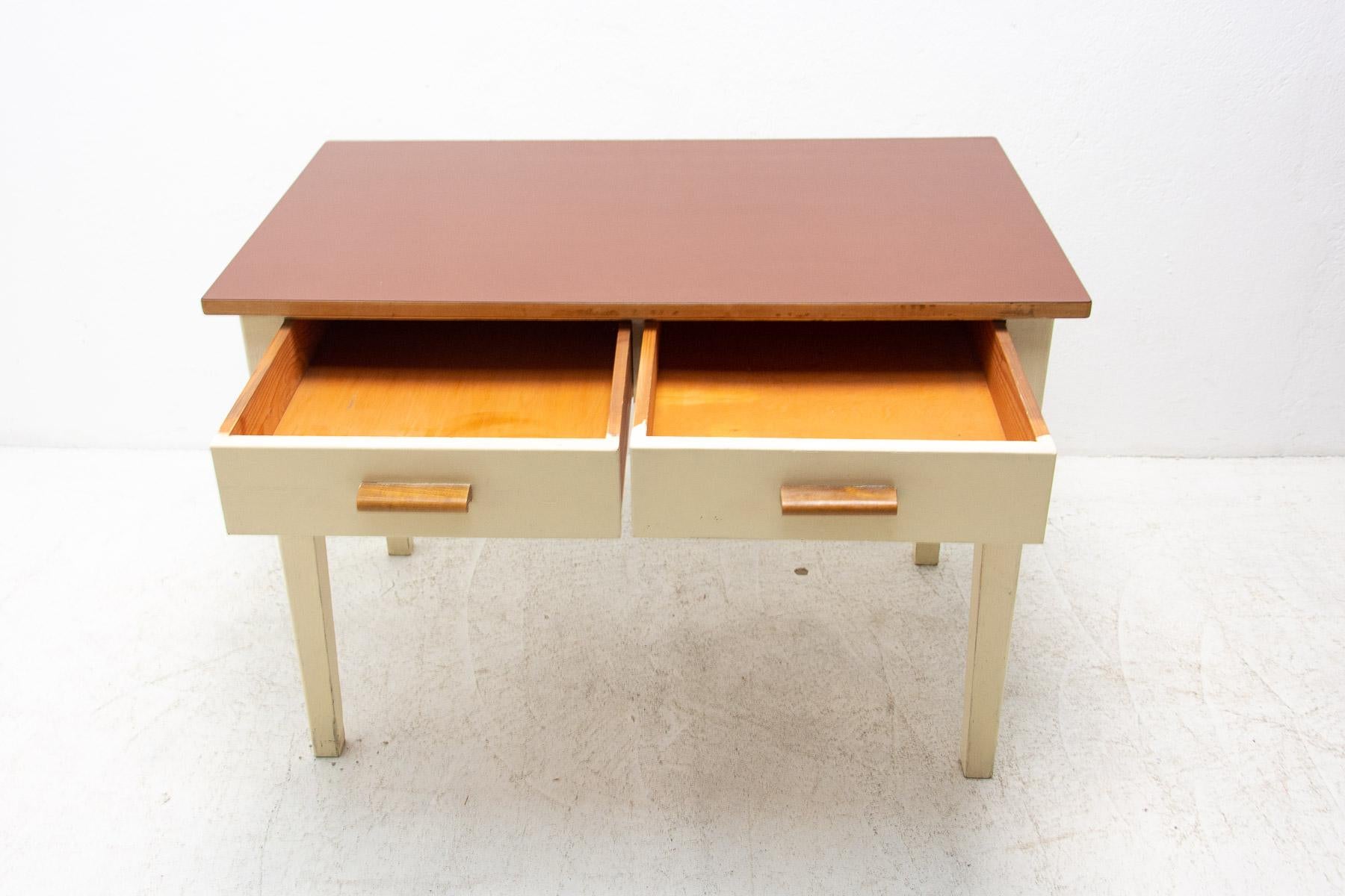 Mid Century Wooden and Formica Central Table, Czechoslovakia, 1950's 2