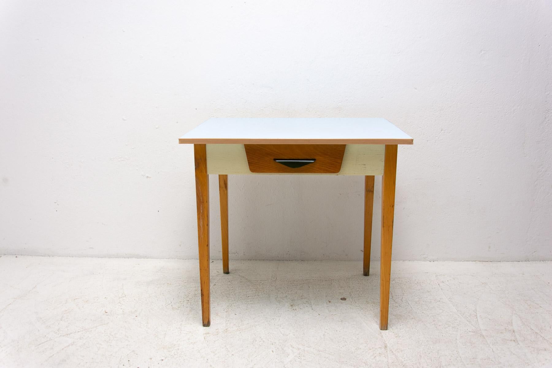 Mid Century Wooden and Formica Central Table, Czechoslovakia, 1960's For Sale 8