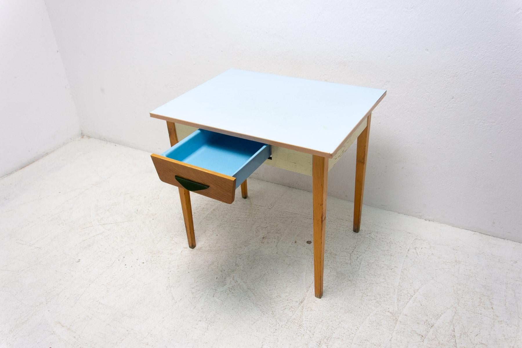 Mid Century Wooden and Formica Central Table, Czechoslovakia, 1960's For Sale 1