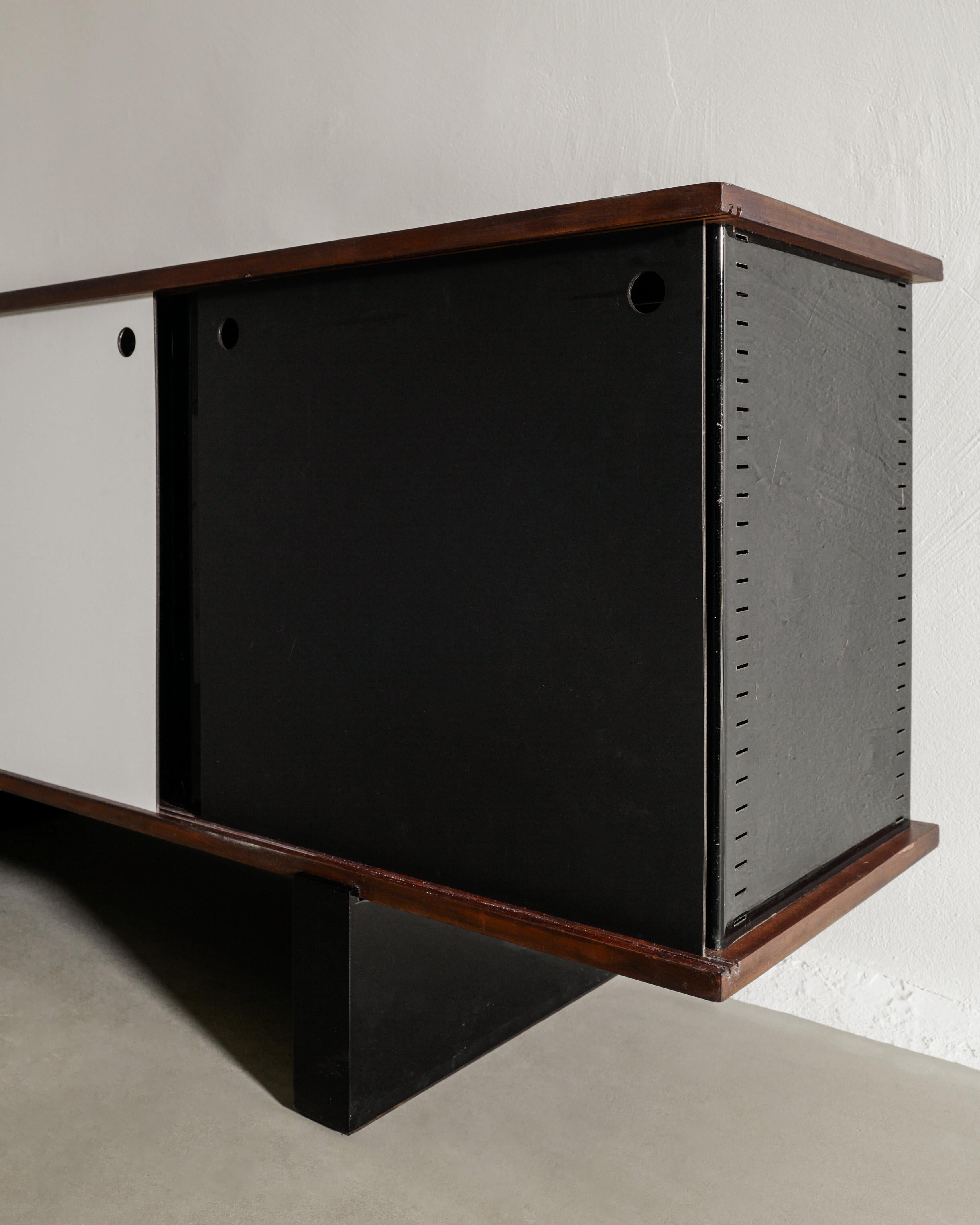Mid Century Holz und Metall 