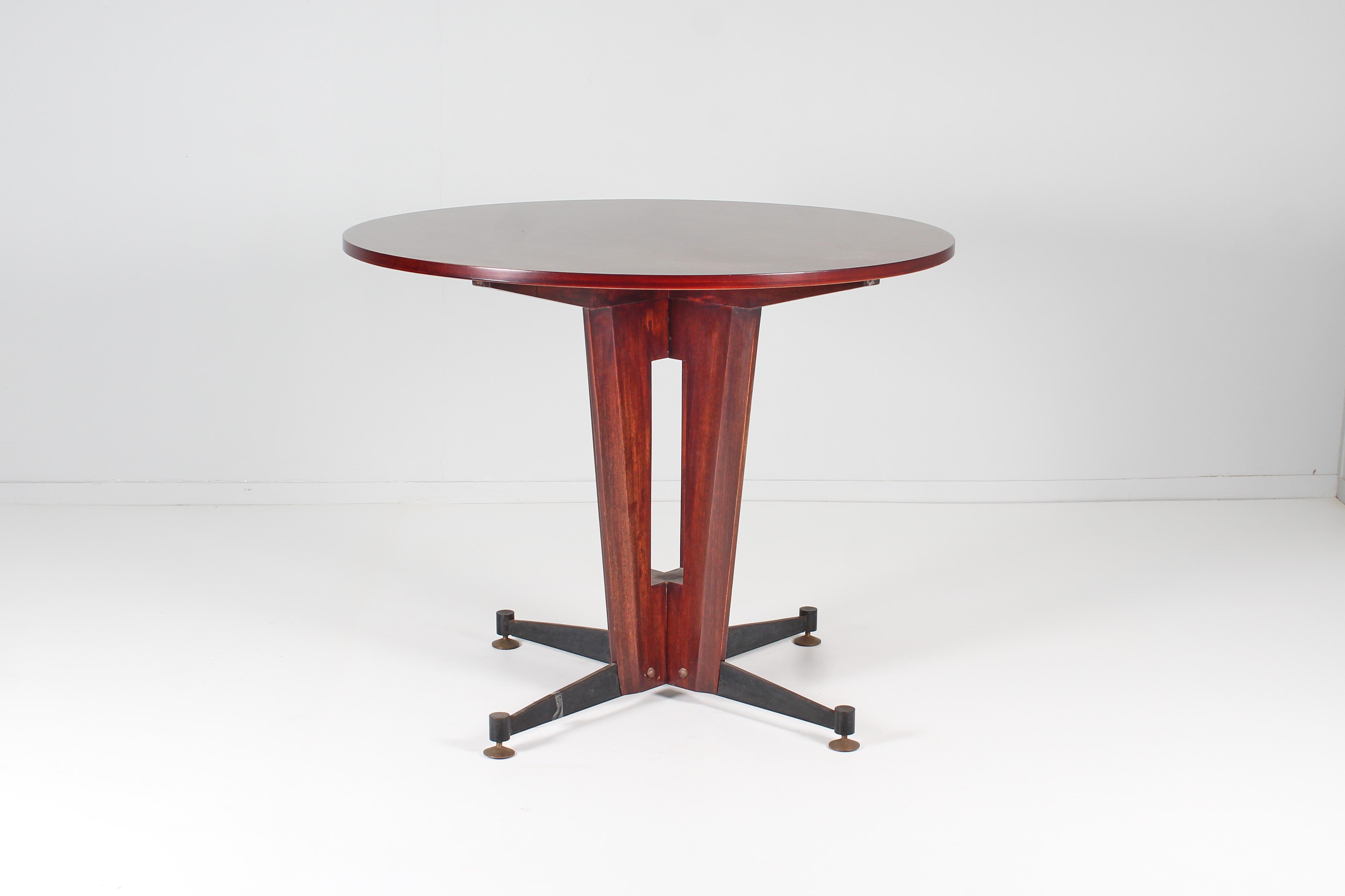 Mid-Century Modern Mid-Century Wooden and Metal Round Dining Table, Cantù, Italy 60s For Sale