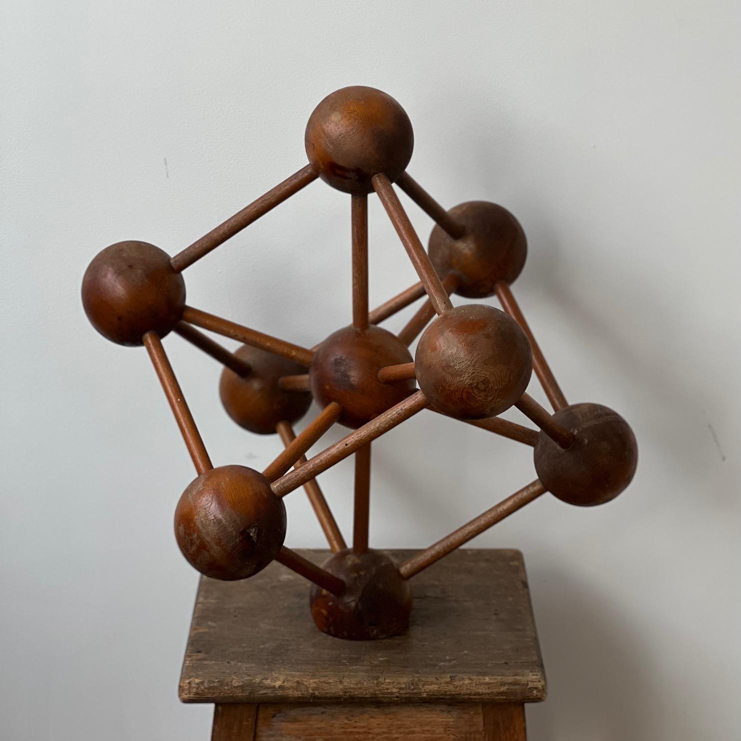 Mid-Century Wooden Atomium Decorative Geometric Model In Good Condition In London, GB