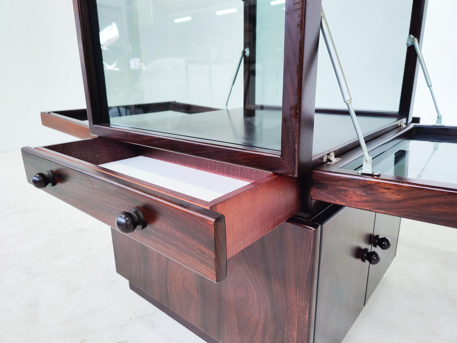 Midcentury Wooden Bar Cabinet on Wheels by Gianfranco Frattini for Bernini 4