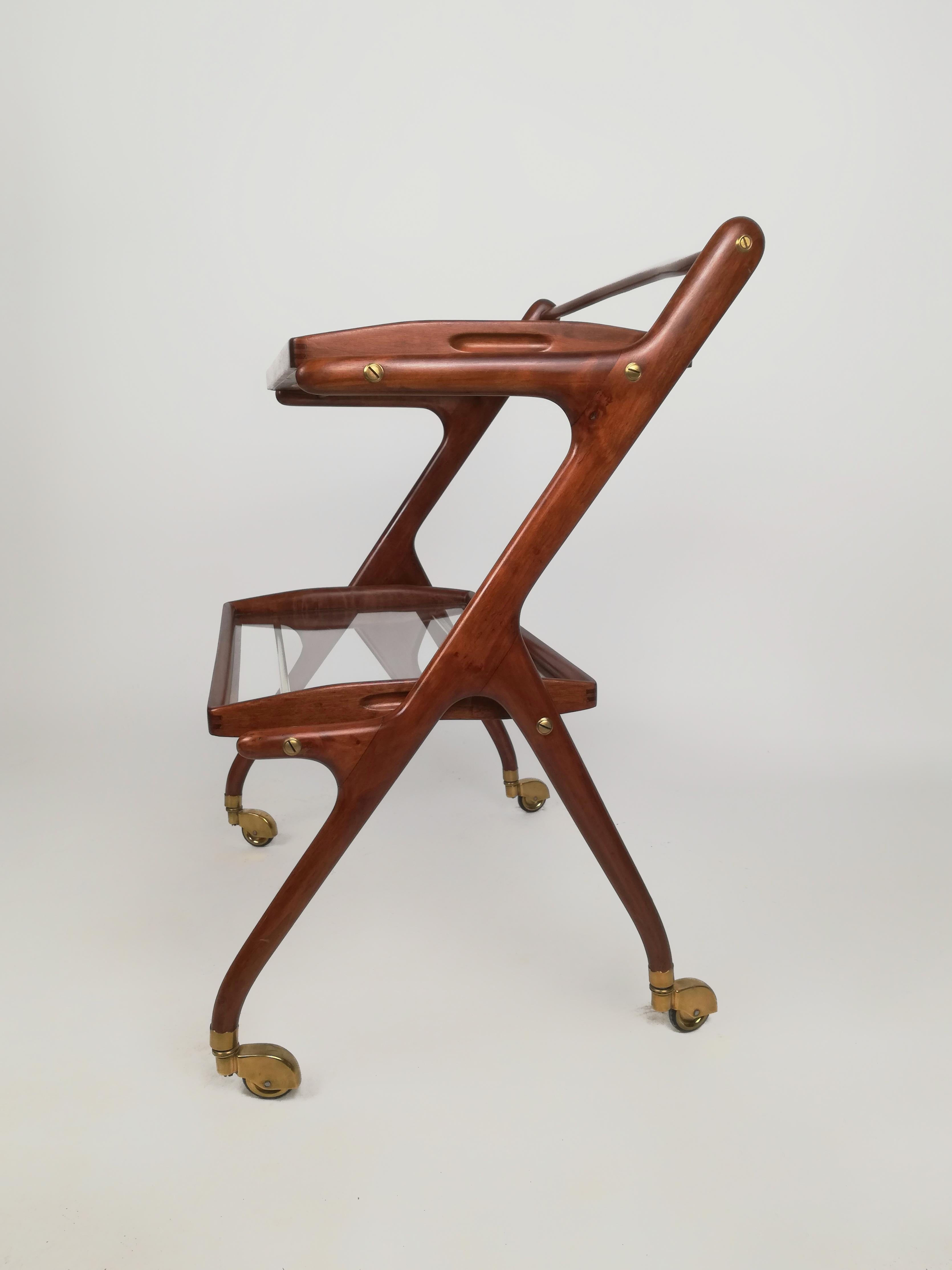 Carro de bar de madera de mediados de siglo con bandejas extraíbles de Cesare Lacca, Italia, 1950 en venta 7