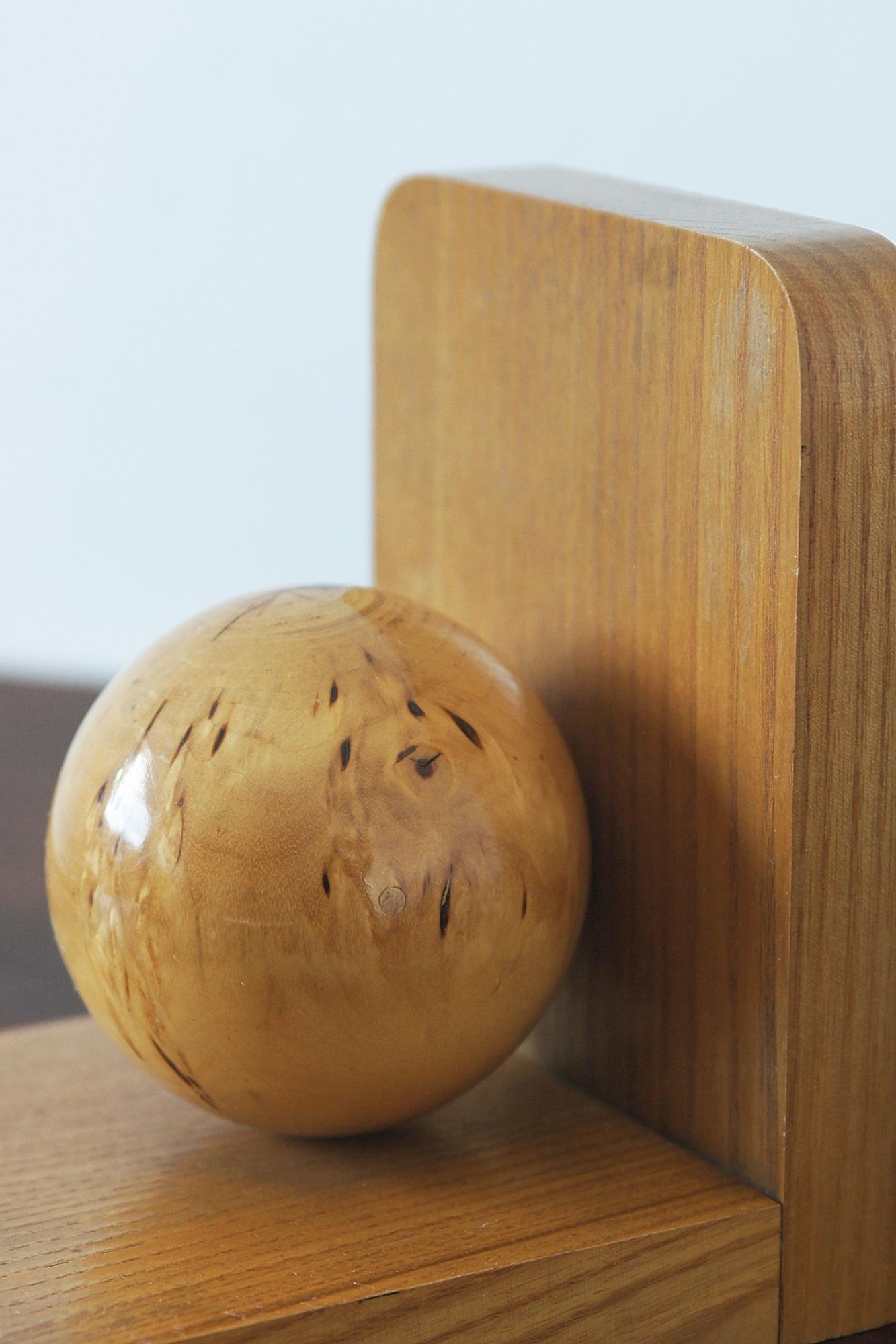 Metà XX secolo Fermalibri in legno di metà secolo, anni '30, set di 2 in vendita