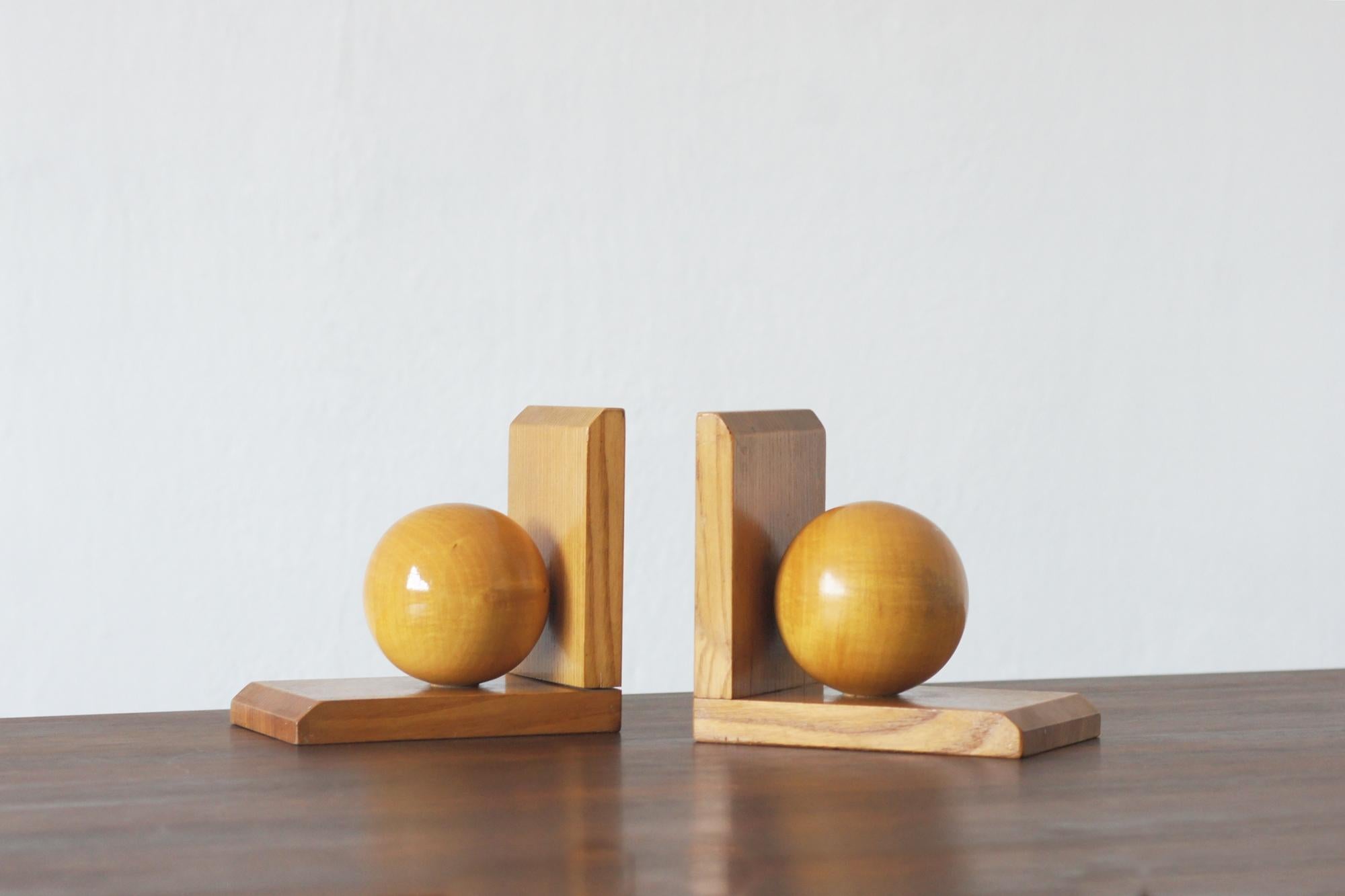 Mid-20th Century Mid-Century Wooden Bookends, 1950s, Set of 2 For Sale