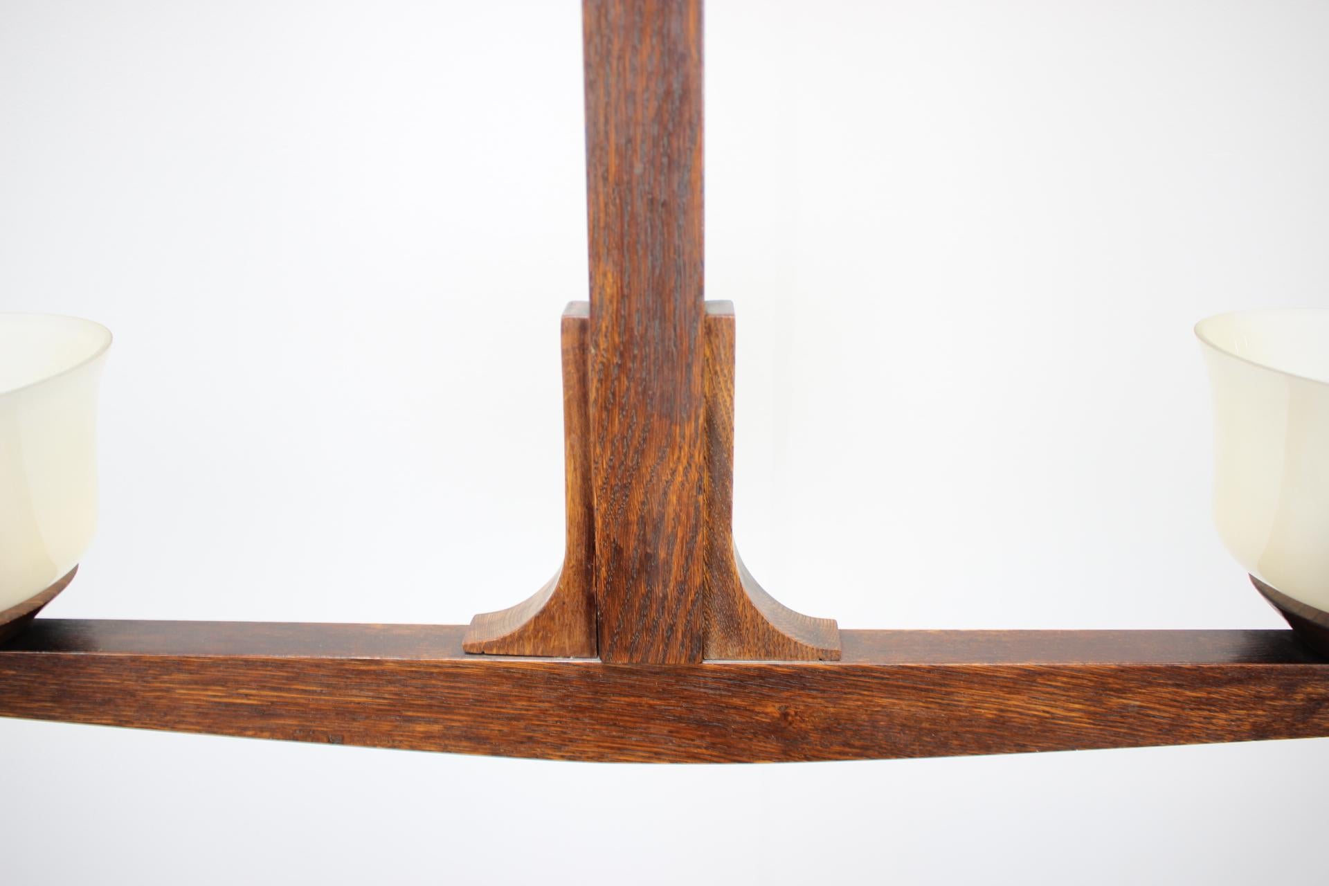 Holzkronleuchter aus der Mitte des Jahrhunderts, 1930er Jahre (Tschechisch) im Angebot