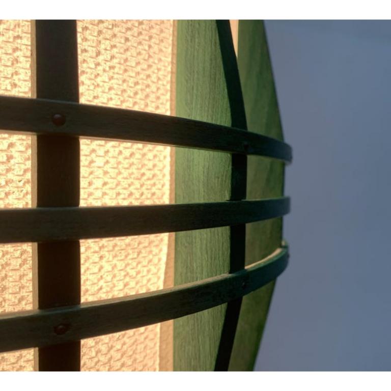 Ciondolo Cocoon in legno di metà secolo in vendita 4