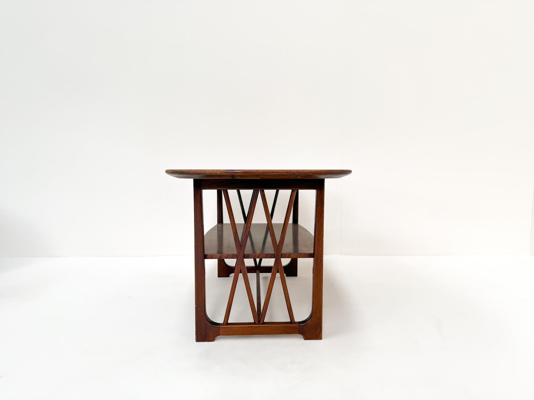Mesa baja de madera de mediados de siglo de A.A. Patijn para Zijlstra Joure, años 50 mediados del siglo XX en venta