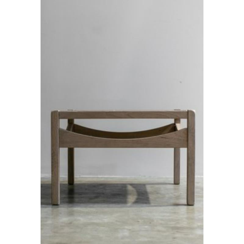 Mid-Century Wooden Coffee Table from Baumann, 1970s

Additional information:
Material: Wood
Color: Brown
Manufacturer: Baumann
Design Period: 1970 to 1979
Year: 1970
Country of Manufacture: France
Identifying Marks: This piece has been attributed
