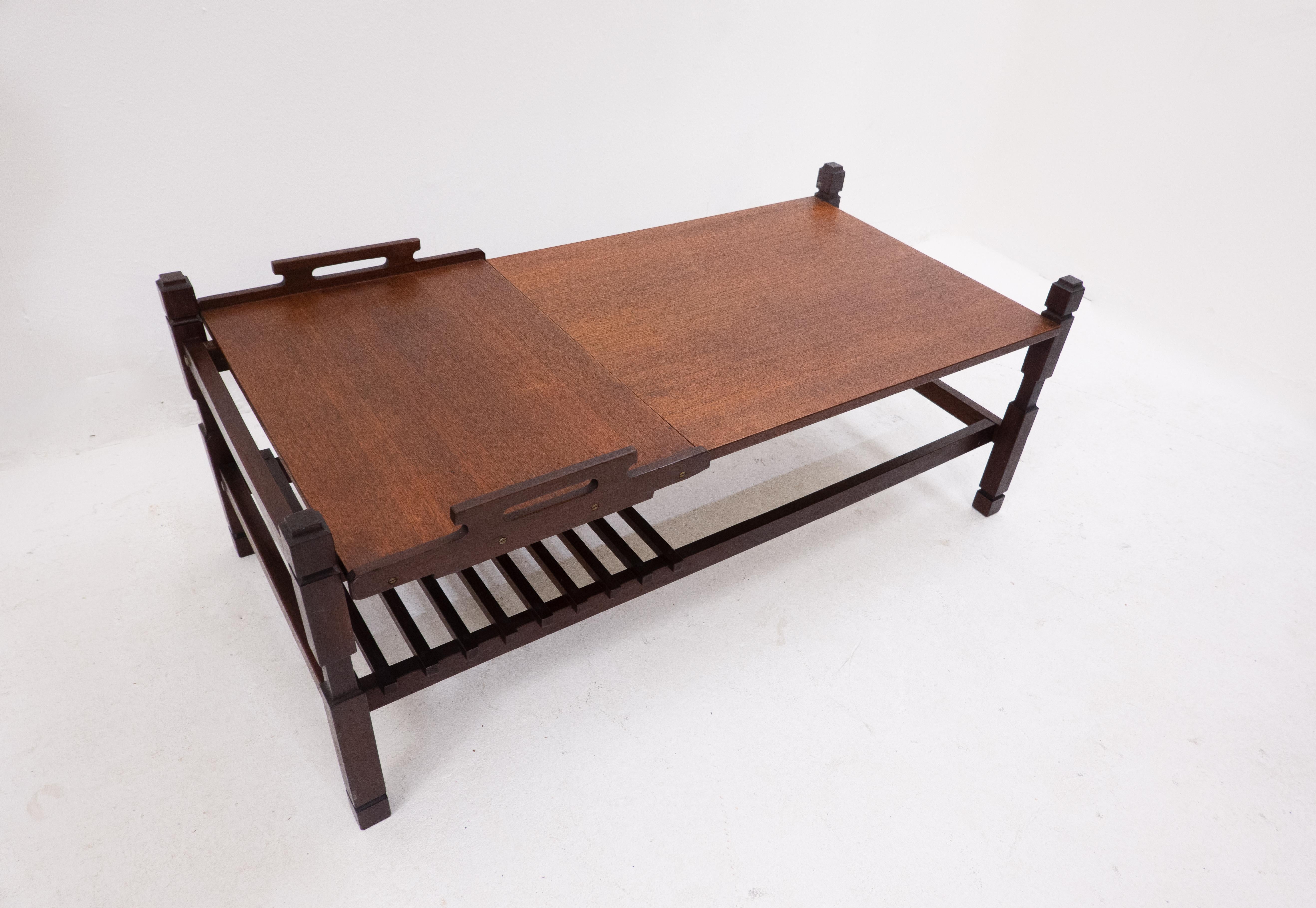 Mid-Century Wooden Coffee Table with Removable Tray, Italy, 1960s For Sale 2