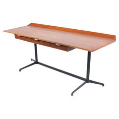 Bureau en bois avec tiroirs d'Osvaldo Borsani pour Tecno, Italie, 1958