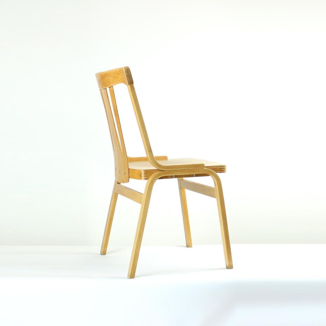 Midcentury Wooden Dining Chair by Ton, Czechoslovakia 1960s For Sale 1