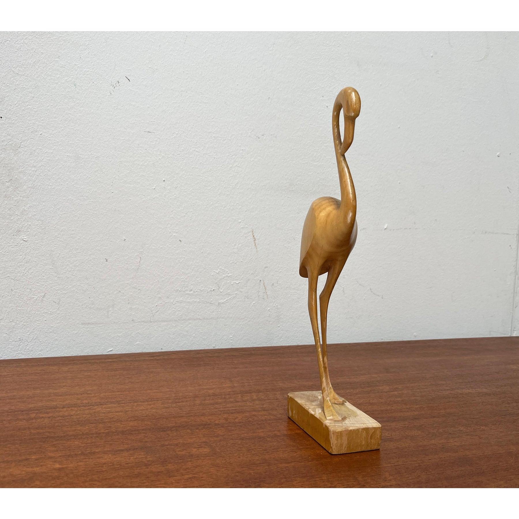 Figurine flamant rose en bois du milieu du siècle, 1960 Excellent état - En vente à Hamburg, DE