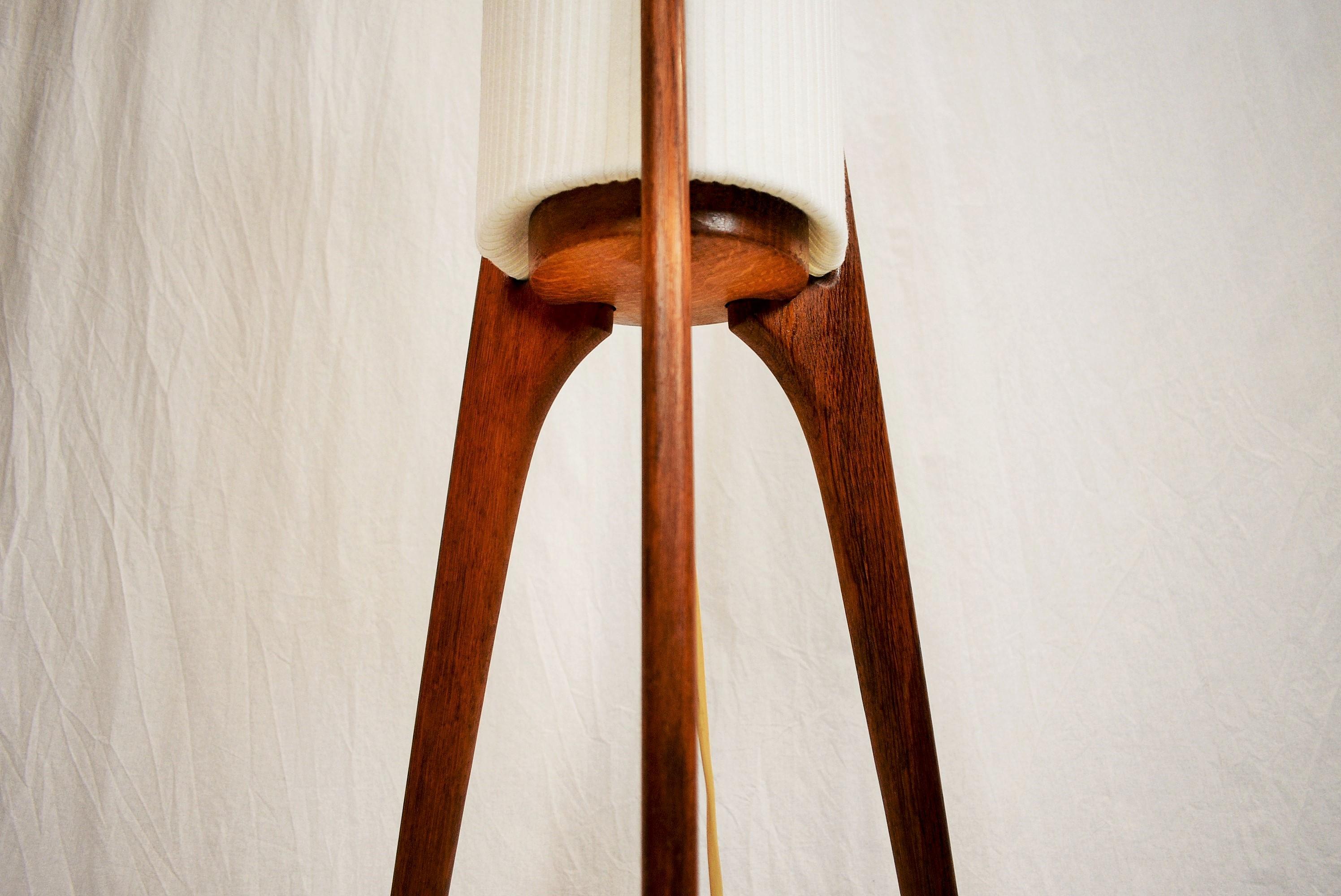 Mid-Century Wooden Floor Lamp by ULUV, 1950s / Czechoslovakia In Good Condition In Praha, CZ