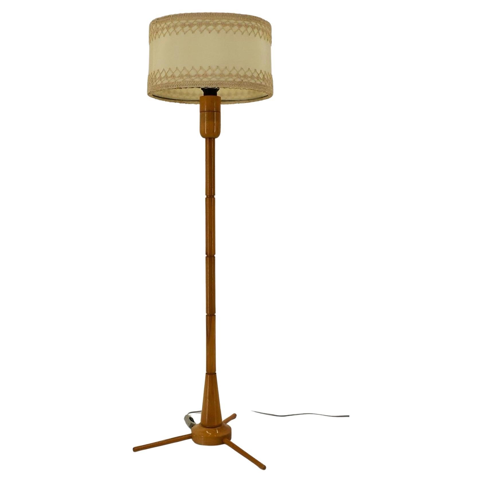 Mid-Century Wooden Floor Lamp by Uluv, 1950s / Czechoslovakia