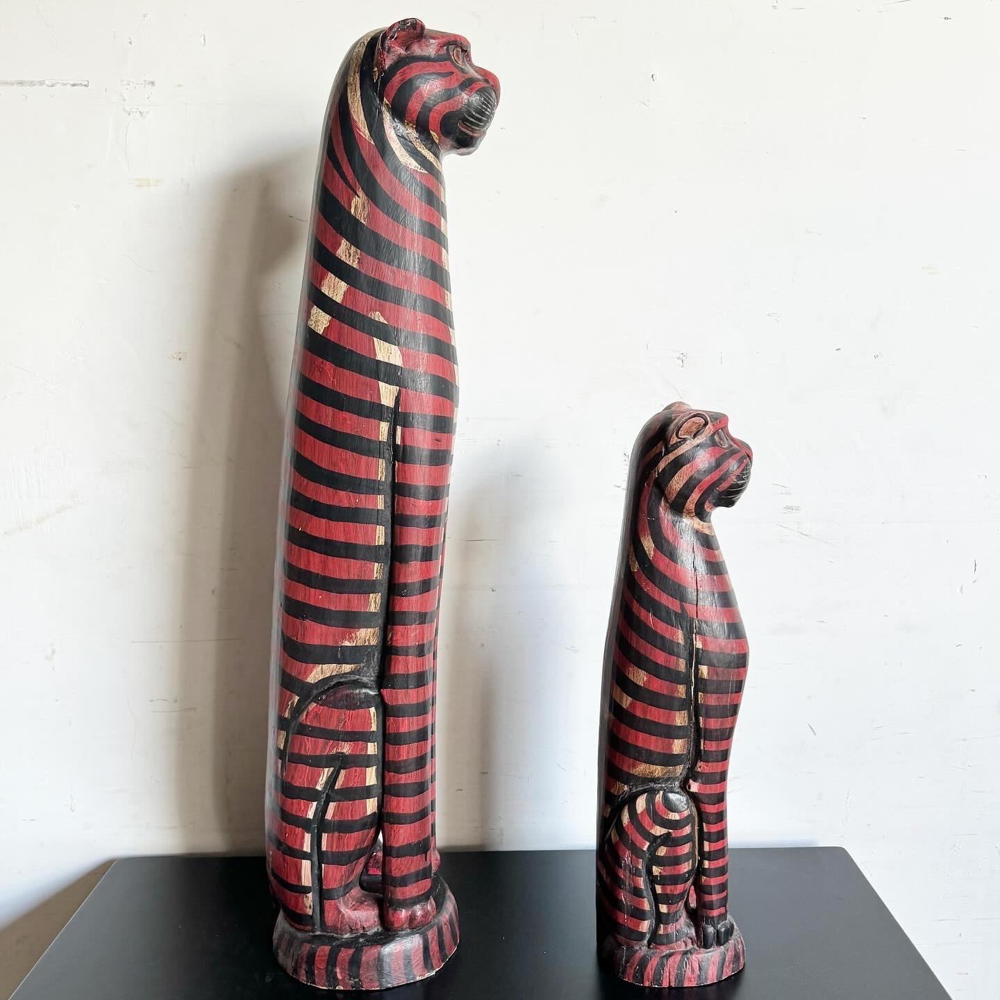 Gatti folkloristici in legno del Medioevo - Set di 2 in vendita 2
