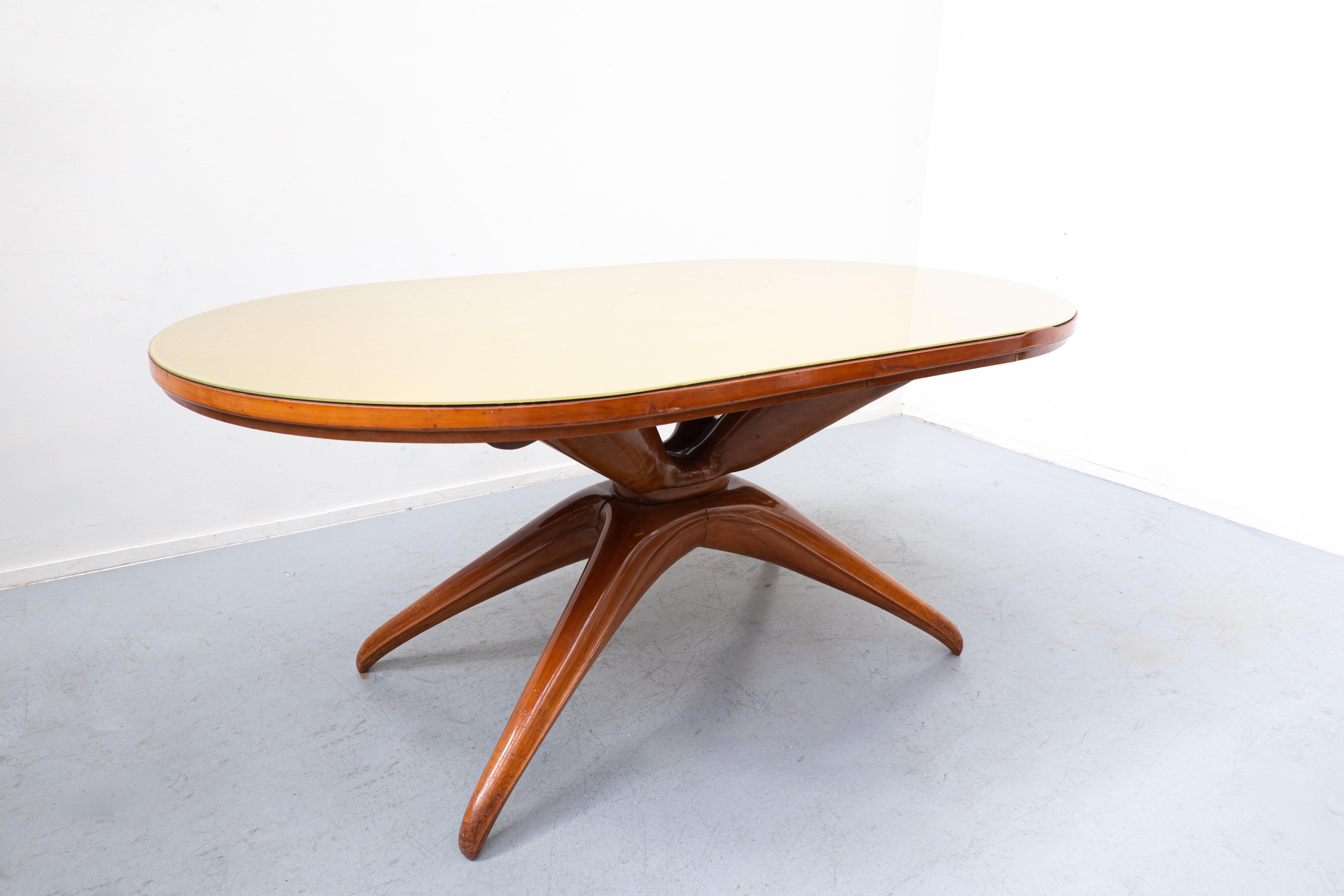 Mid-Century Wooden Italian Dining table attributed to Guglielmo Ulrich, 1950s In Good Condition For Sale In Brussels, BE