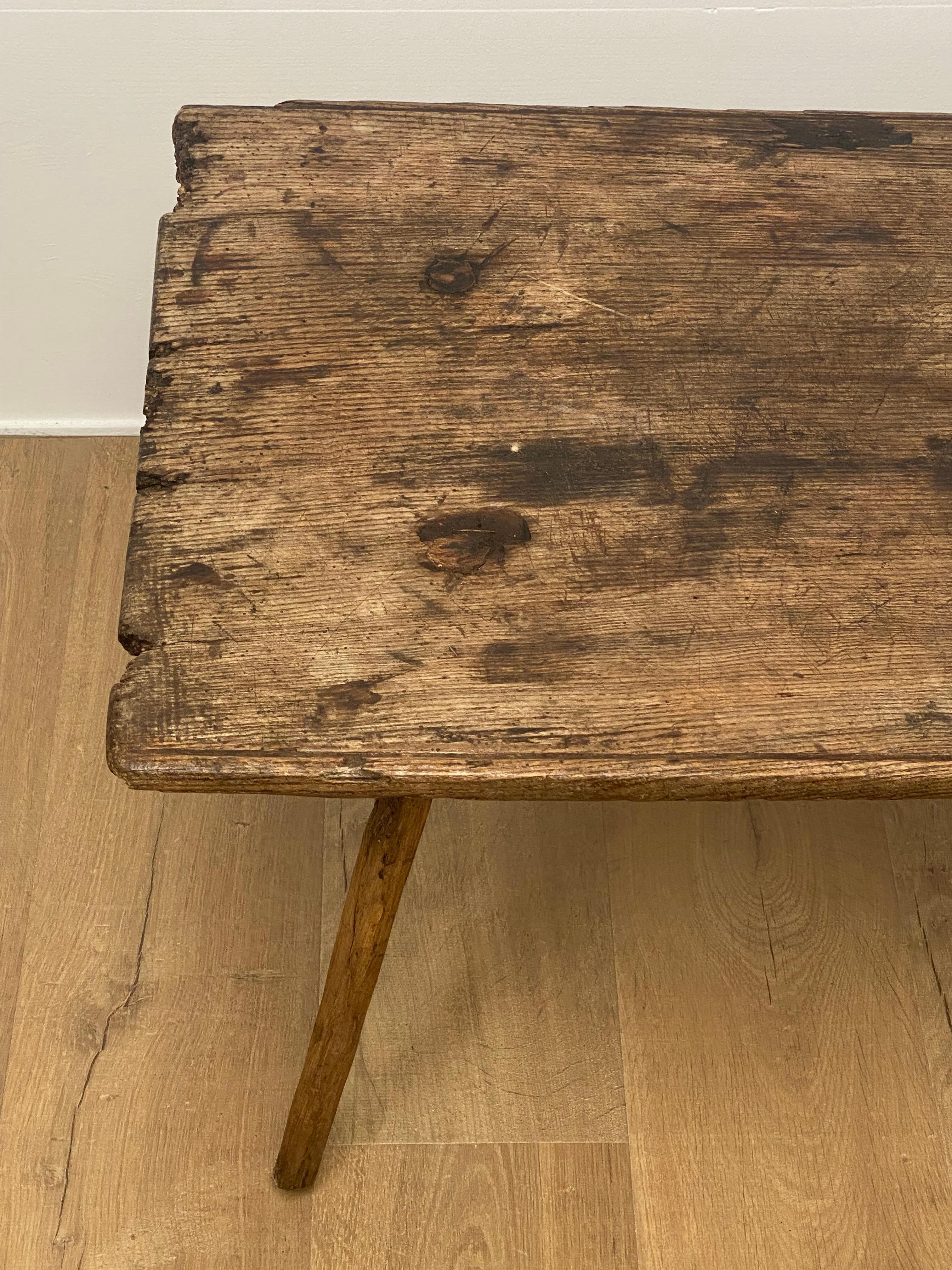 Mid Century Wooden Italian Work Table In Good Condition For Sale In Schellebelle, BE