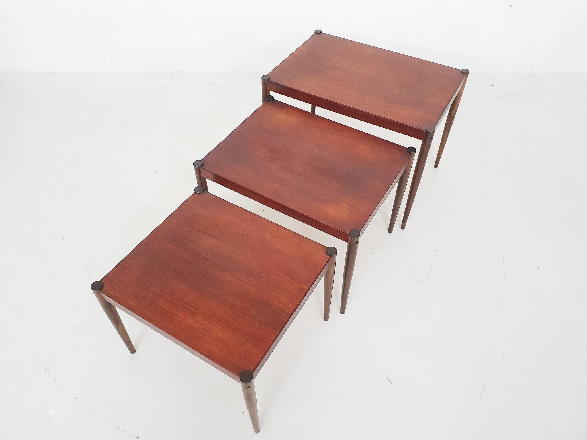 Mid-Century Wooden Nesting Tables, The Netherlands, 1950's In Good Condition For Sale In Amsterdam, NL