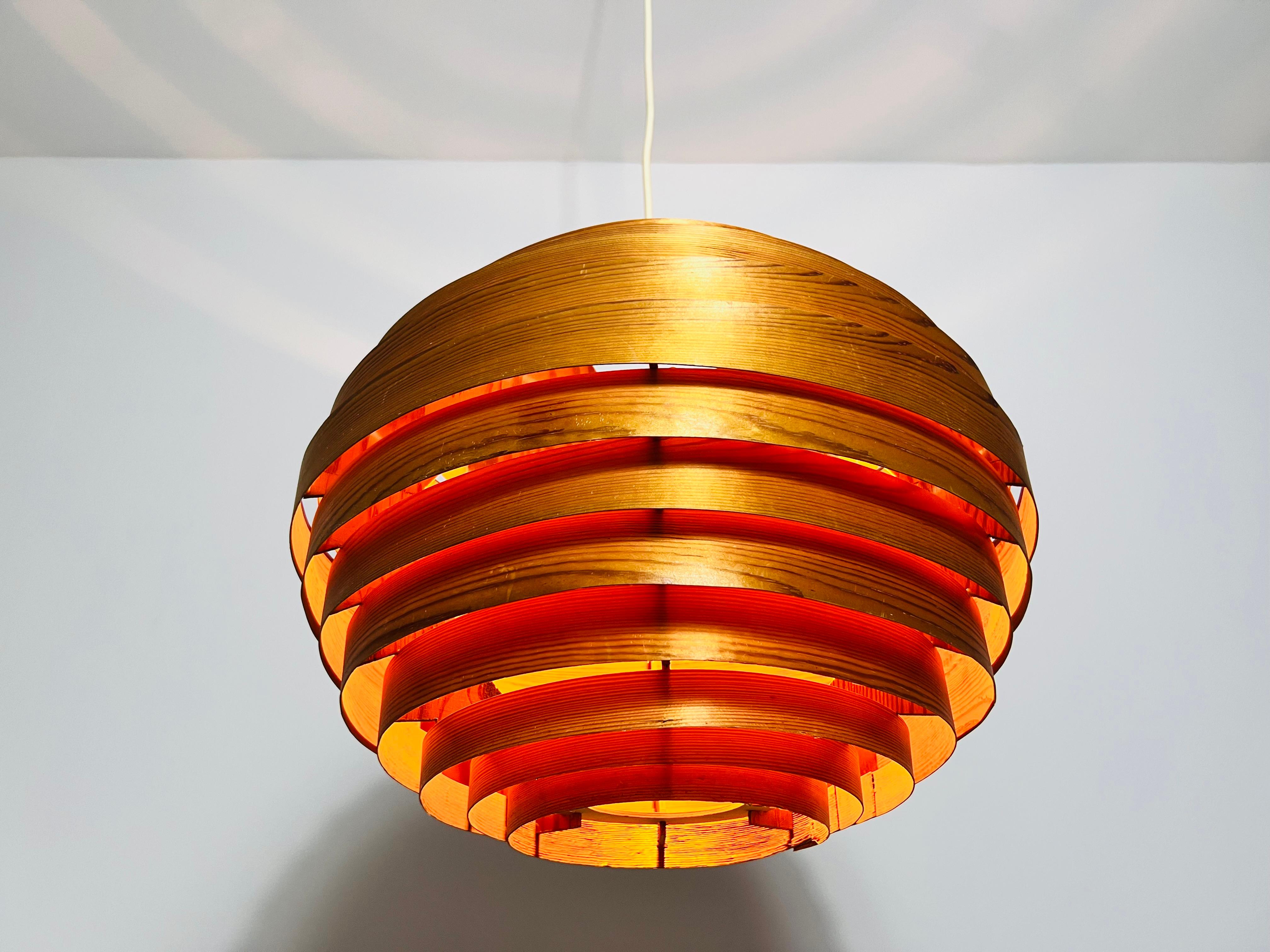Mid-Century-Hängelampe aus Holz von Hans-Agne Jakobsson, Schweden, 1960er Jahre im Angebot 6