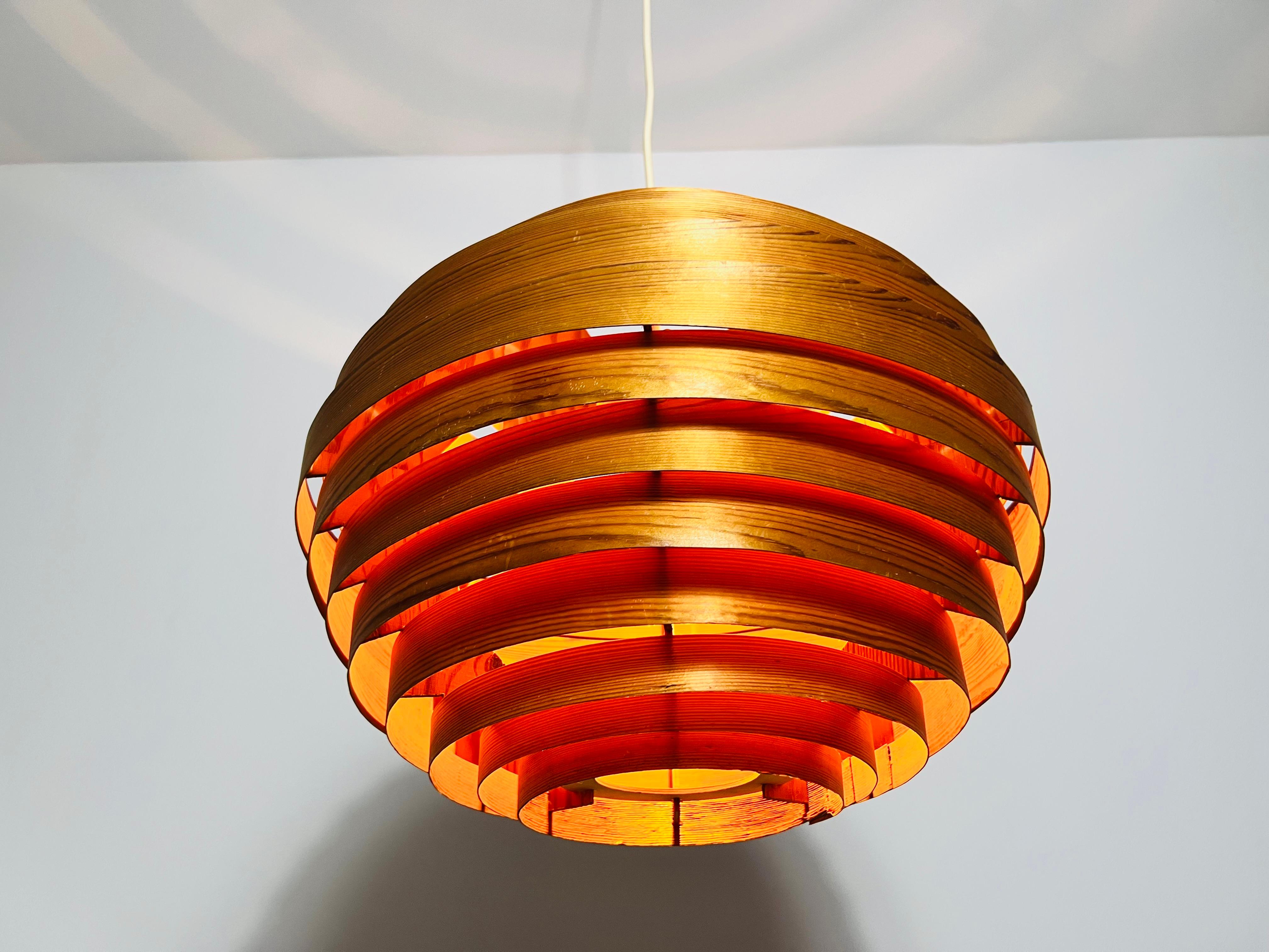 Mid-Century-Hängelampe aus Holz von Hans-Agne Jakobsson, Schweden, 1960er Jahre im Angebot 7