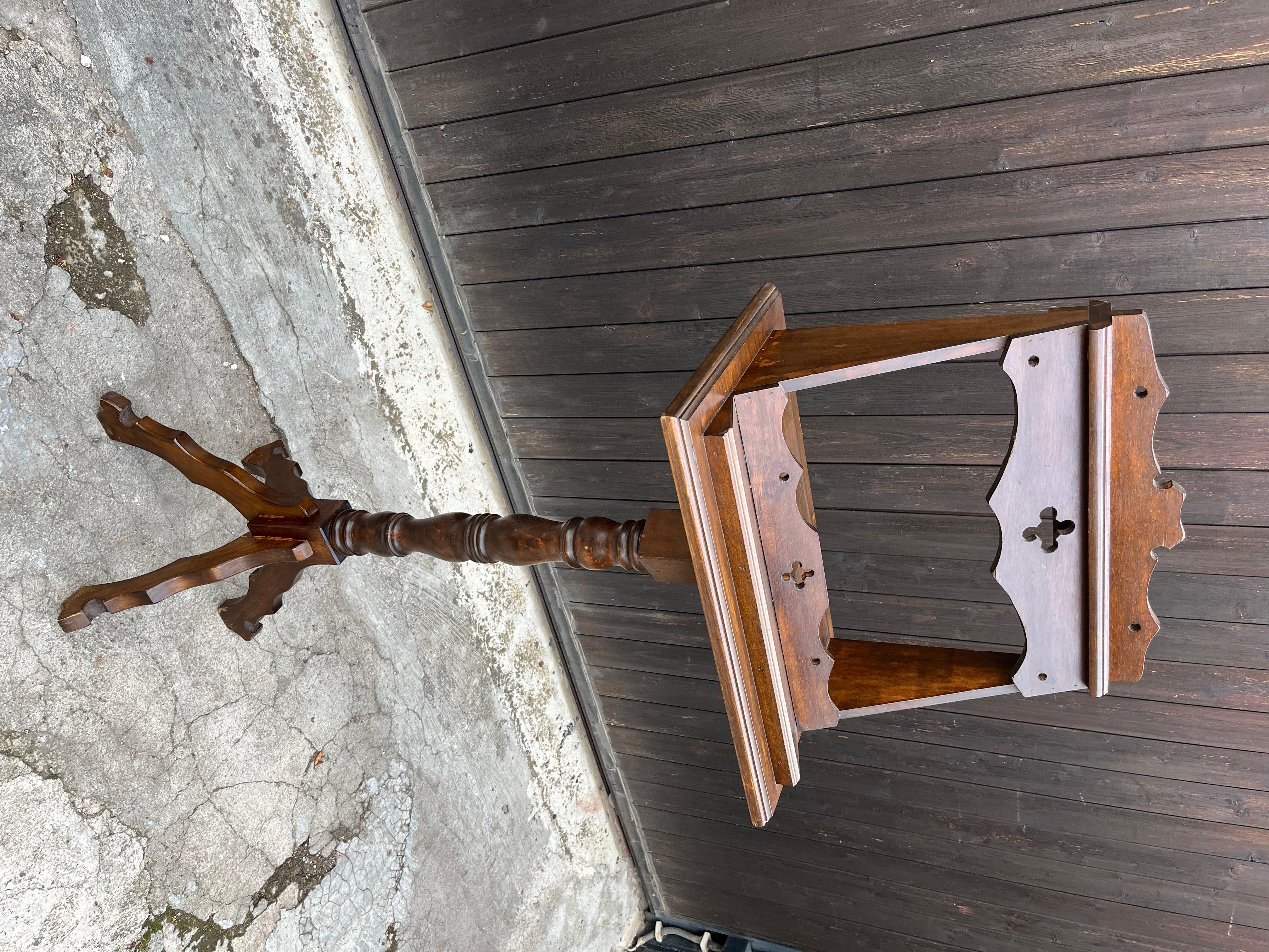 Mid-Century Wooden Revolving Lectern, 1940s In Good Condition For Sale In Palermo, IT