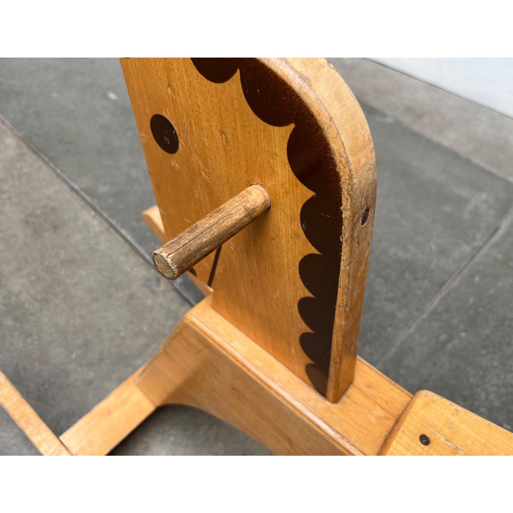 XX secolo Cavallo a dondolo in legno di metà secolo, anni '60 in vendita