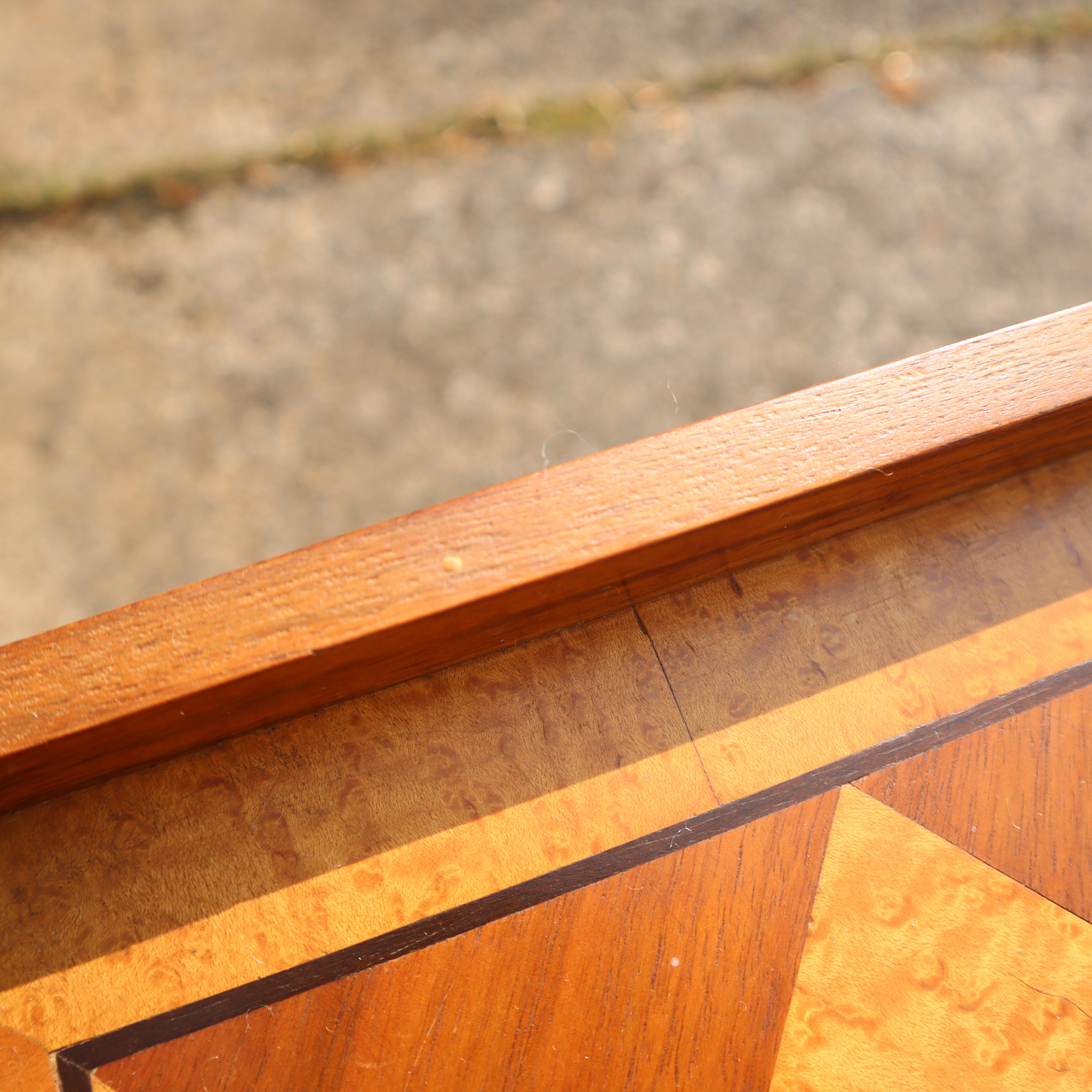 Mid-Century hölzerne Servierwagen-Inlay Arbeit-Französisch Vintage hölzerne Bar Cart-50s 4
