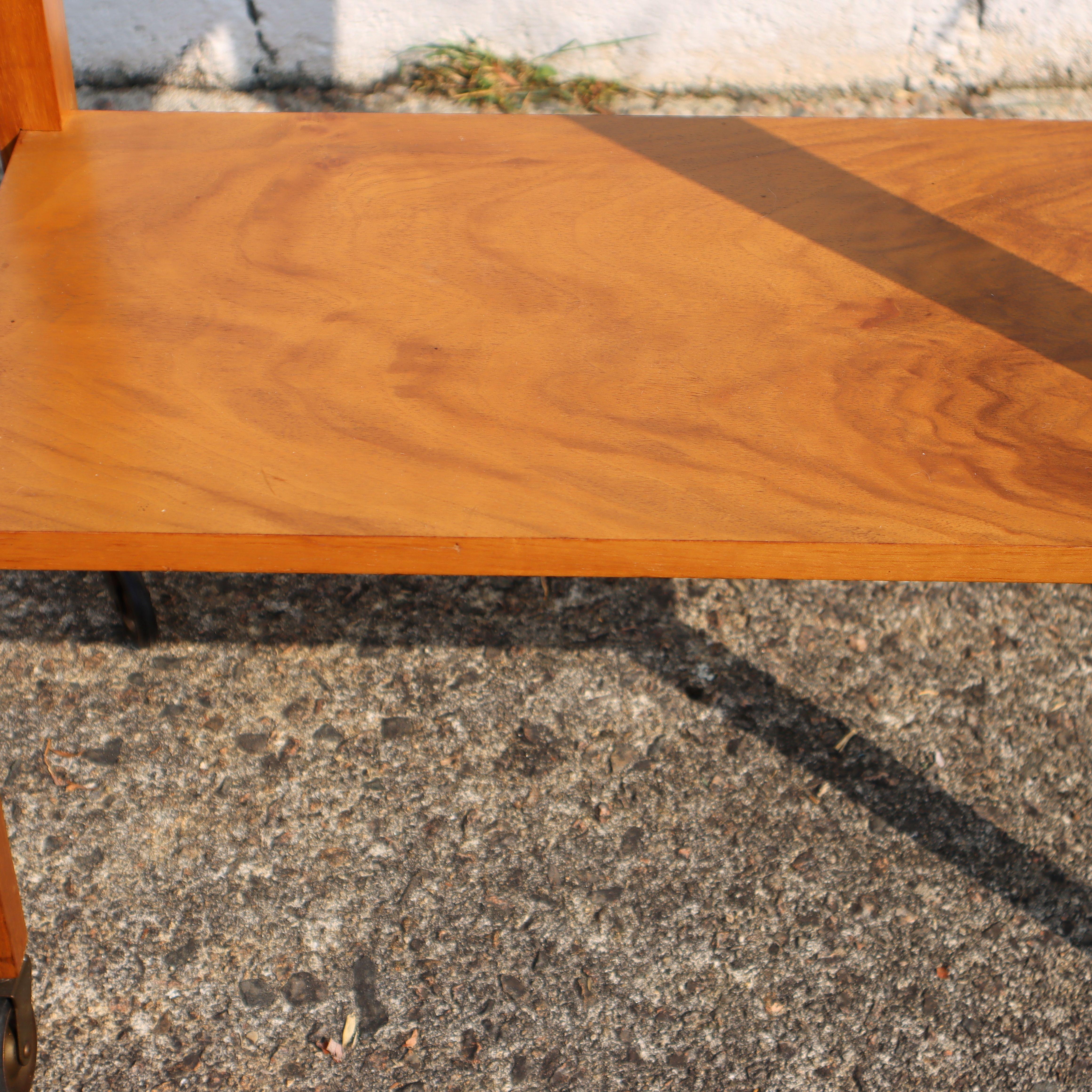 Mid-Century hölzerne Servierwagen-Inlay Arbeit-Französisch Vintage hölzerne Bar Cart-50s 5