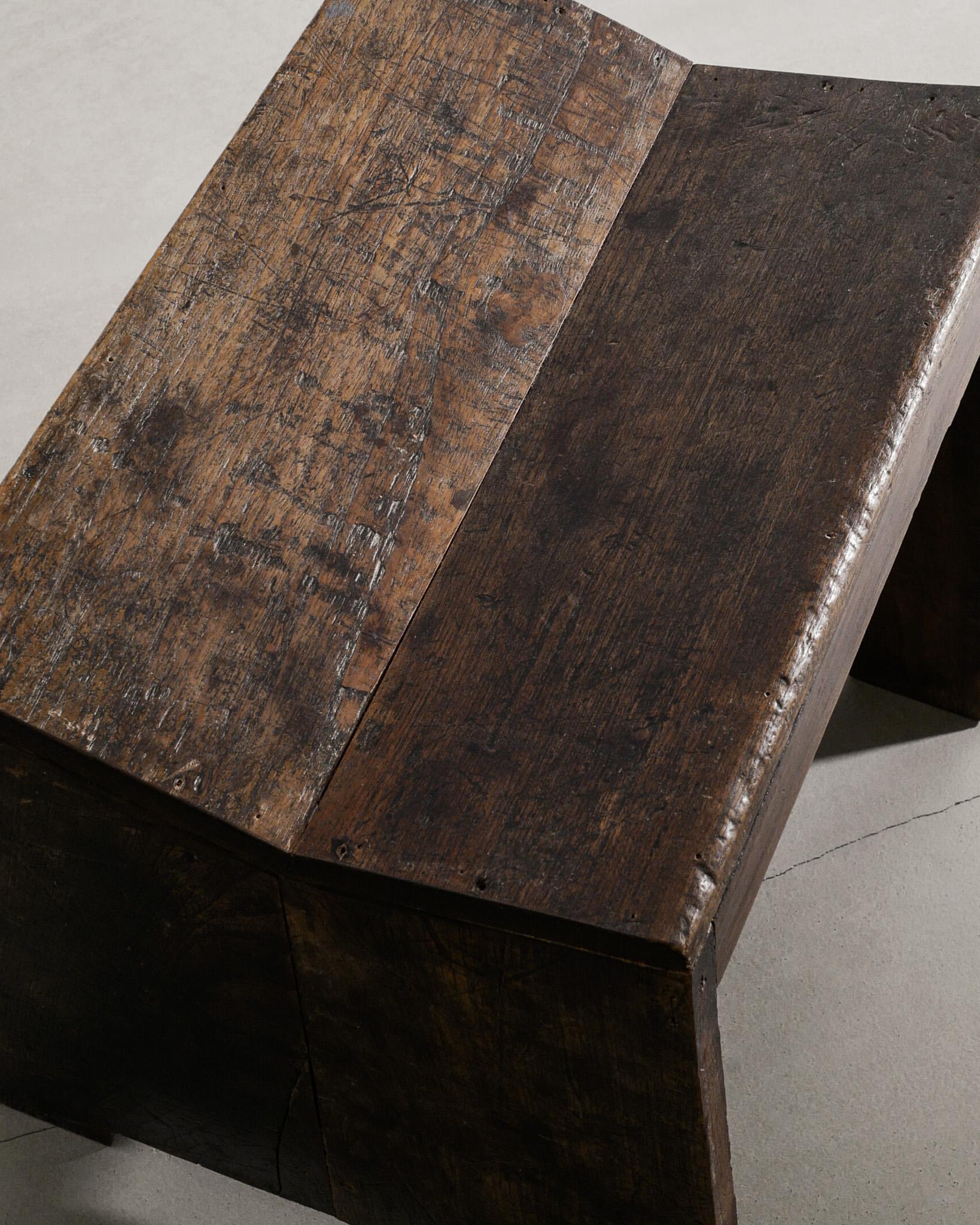 Teak Sgabello da cucito in legno di metà secolo in teak di Pierre Jeanneret per Chandigarh 1950 in vendita