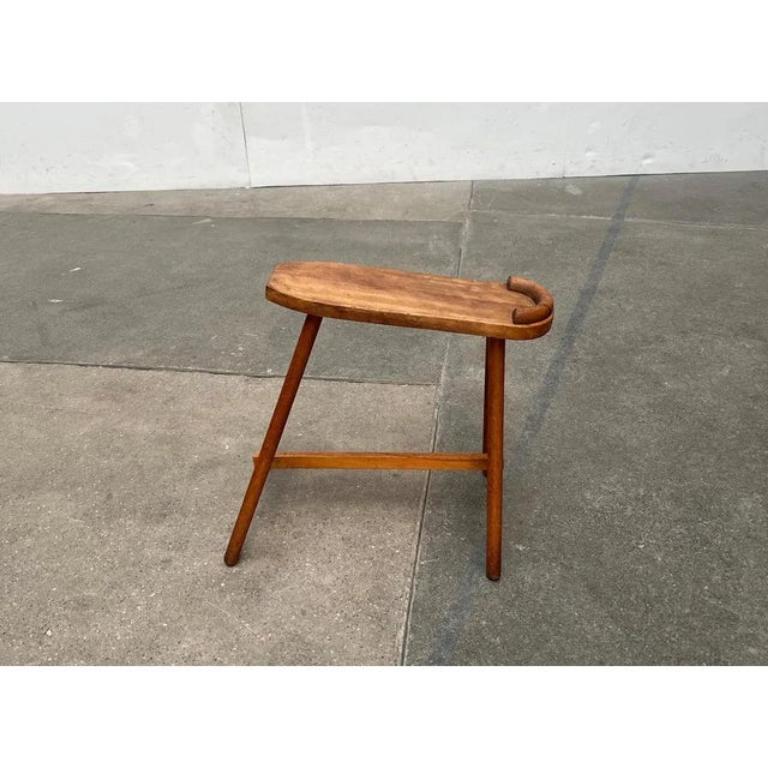 Sgabello lustrascarpe in legno di metà secolo, anni '50 in vendita 4