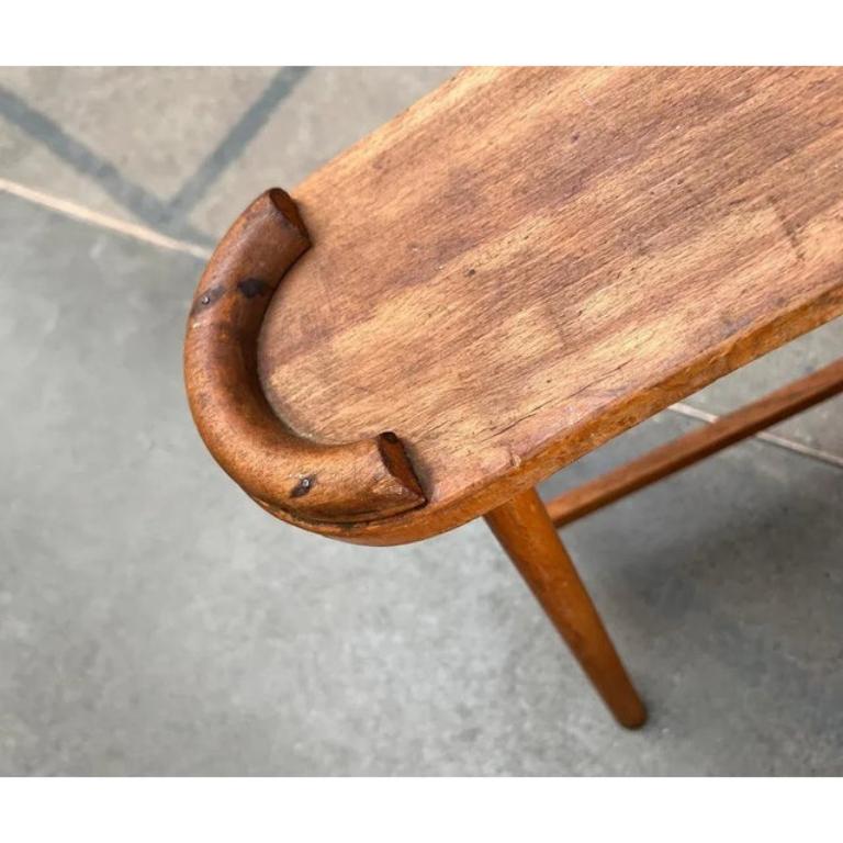Sgabello lustrascarpe in legno di metà secolo, anni '50 in vendita 5