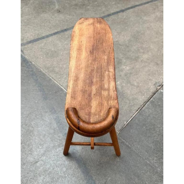 Legno Sgabello lustrascarpe in legno di metà secolo, anni '50 in vendita
