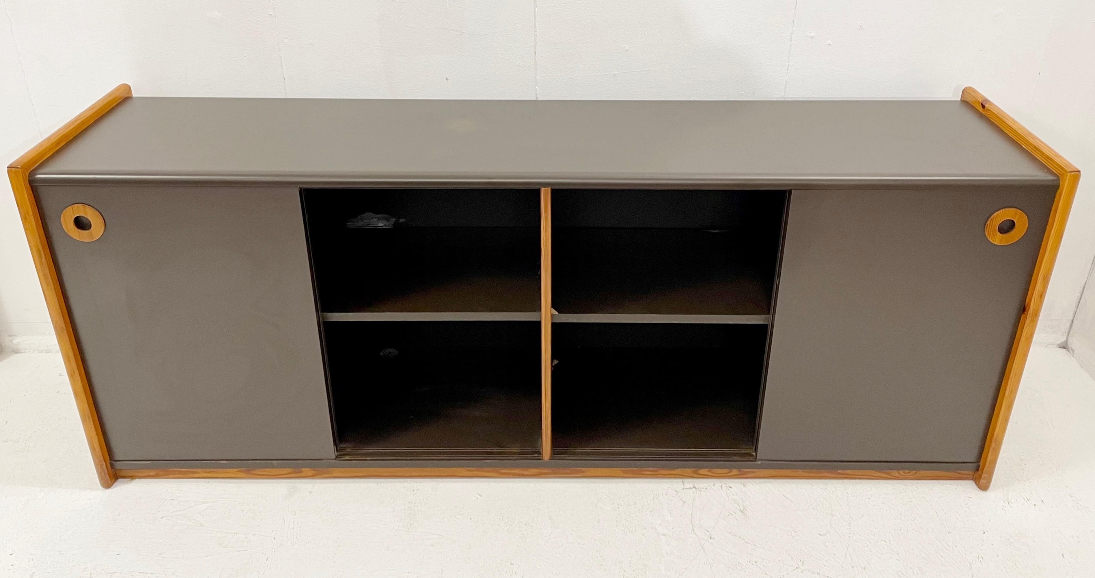Legno Credenza in legno di metà secolo, Italia, anni '70 in vendita