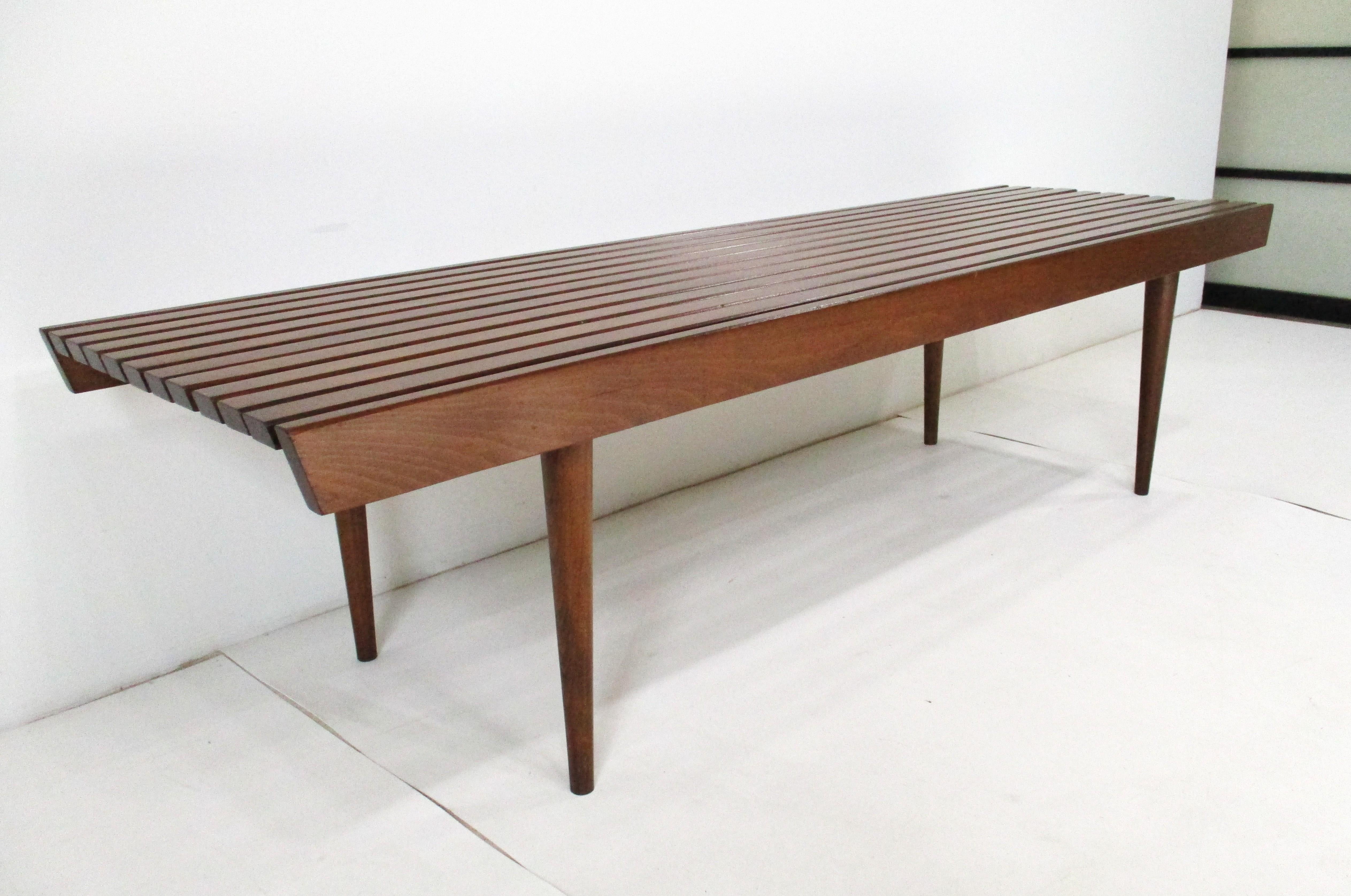 Mid Century Wooden Slat Bench or Coffee Table In Good Condition For Sale In Cincinnati, OH