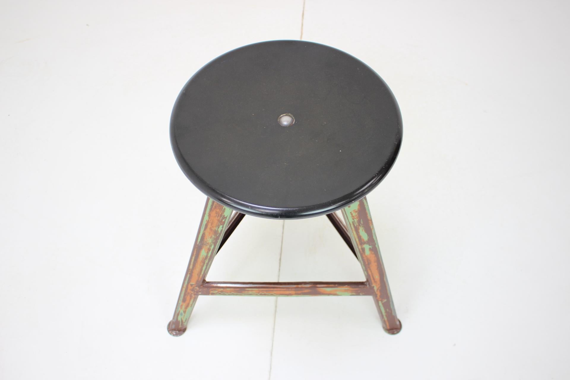 Mid-Century moderno Sgabello in legno di metà secolo, anni '50 in vendita
